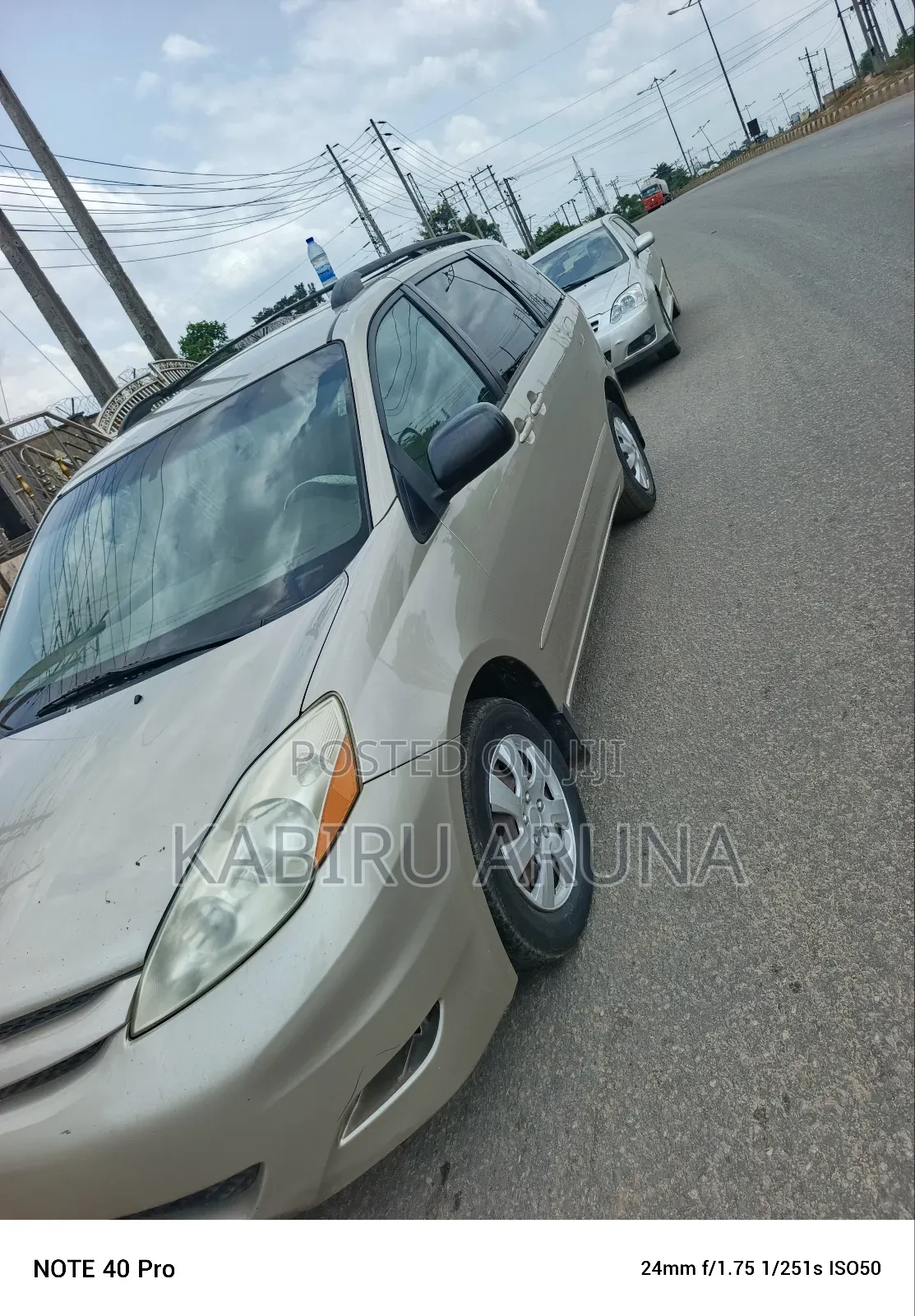 Toyota Sienna 2008 Gold