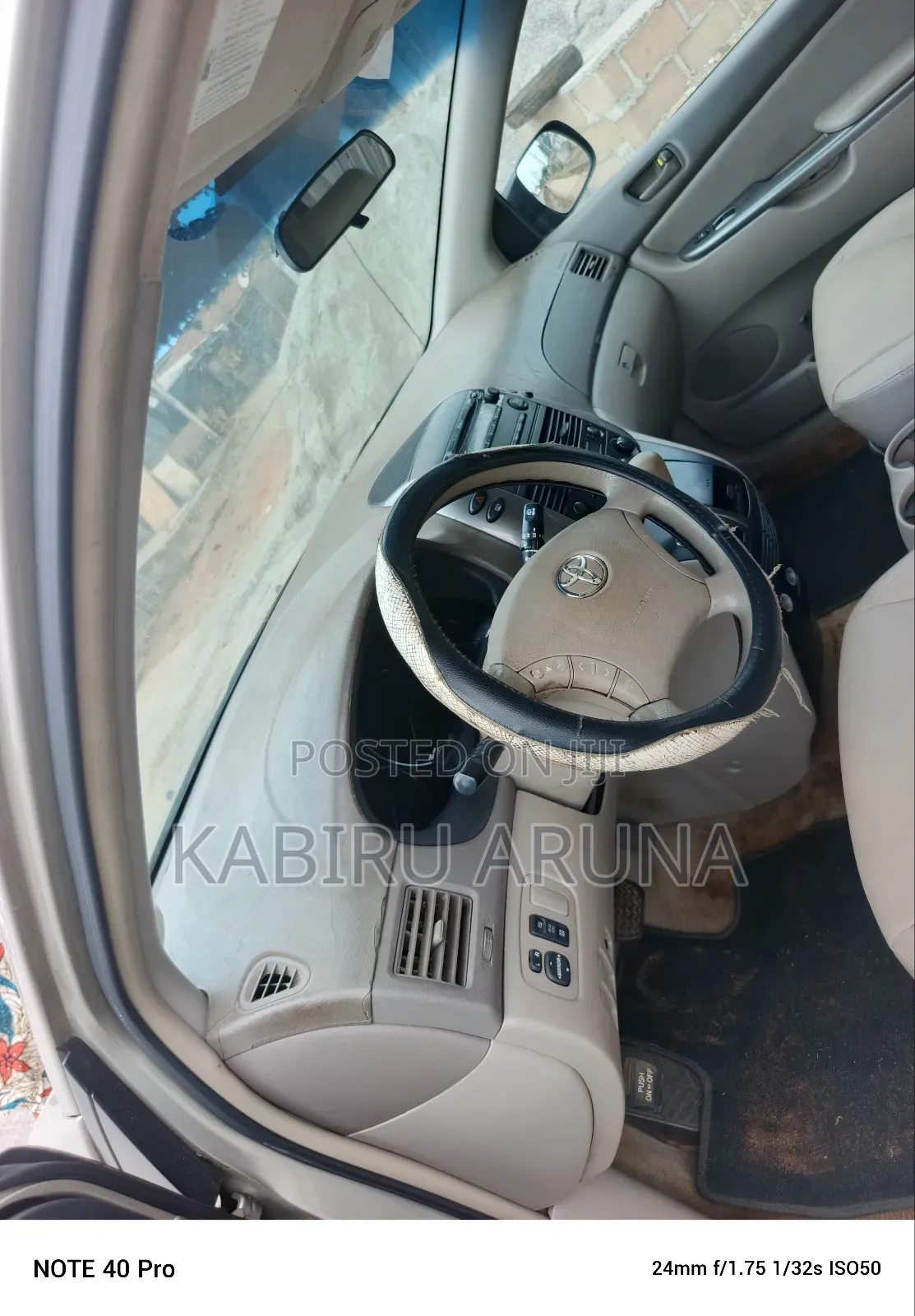 Toyota Sienna 2008 Gold