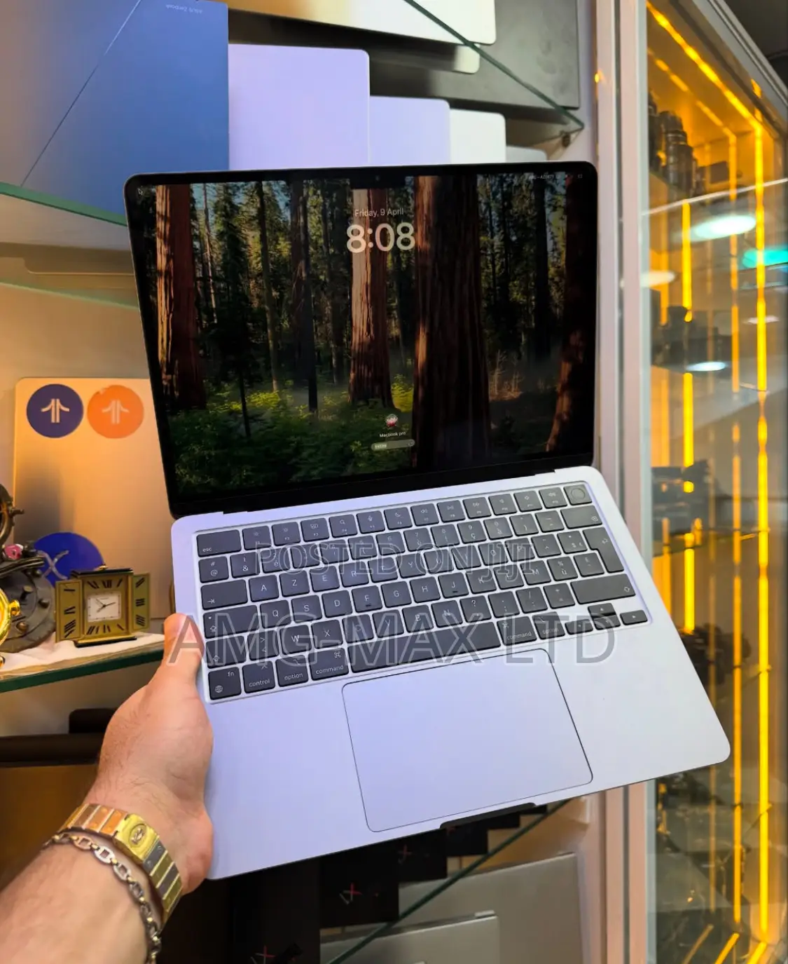 Laptop Apple MacBook Air 2022 M2 16GB Apple M2 SSD 512GB