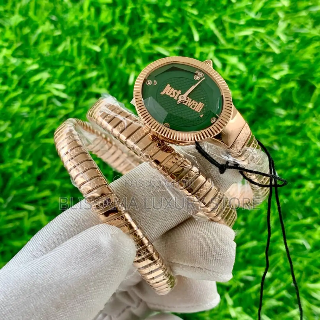 Just Cavalli Female Chain Strap Wristwatches