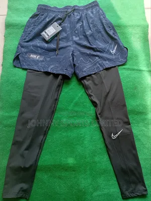 Sports Shorts With Inner Long Titte