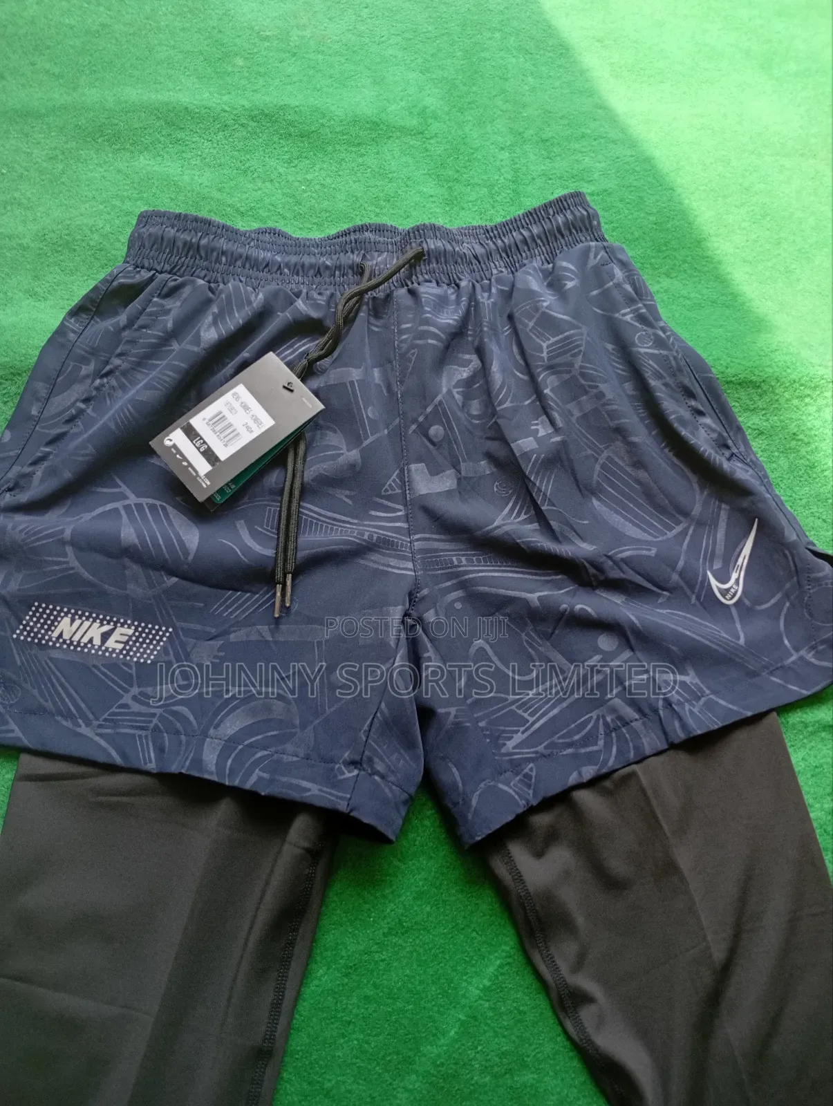 Sports Shorts With Inner Long Titte