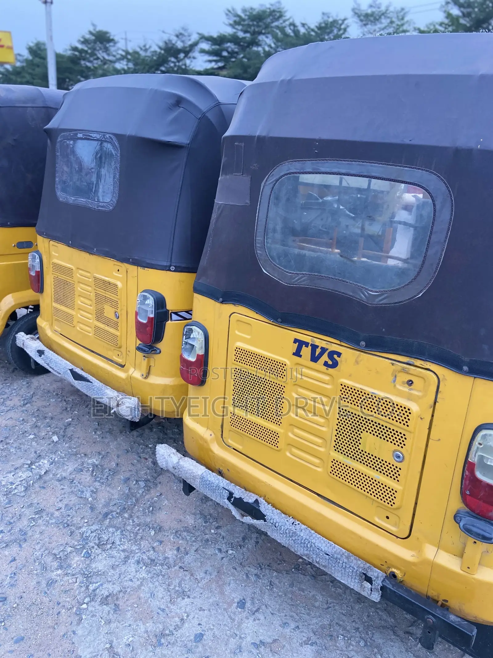 TVS King Deluxe Plus iTouch Start 2023 Yellow