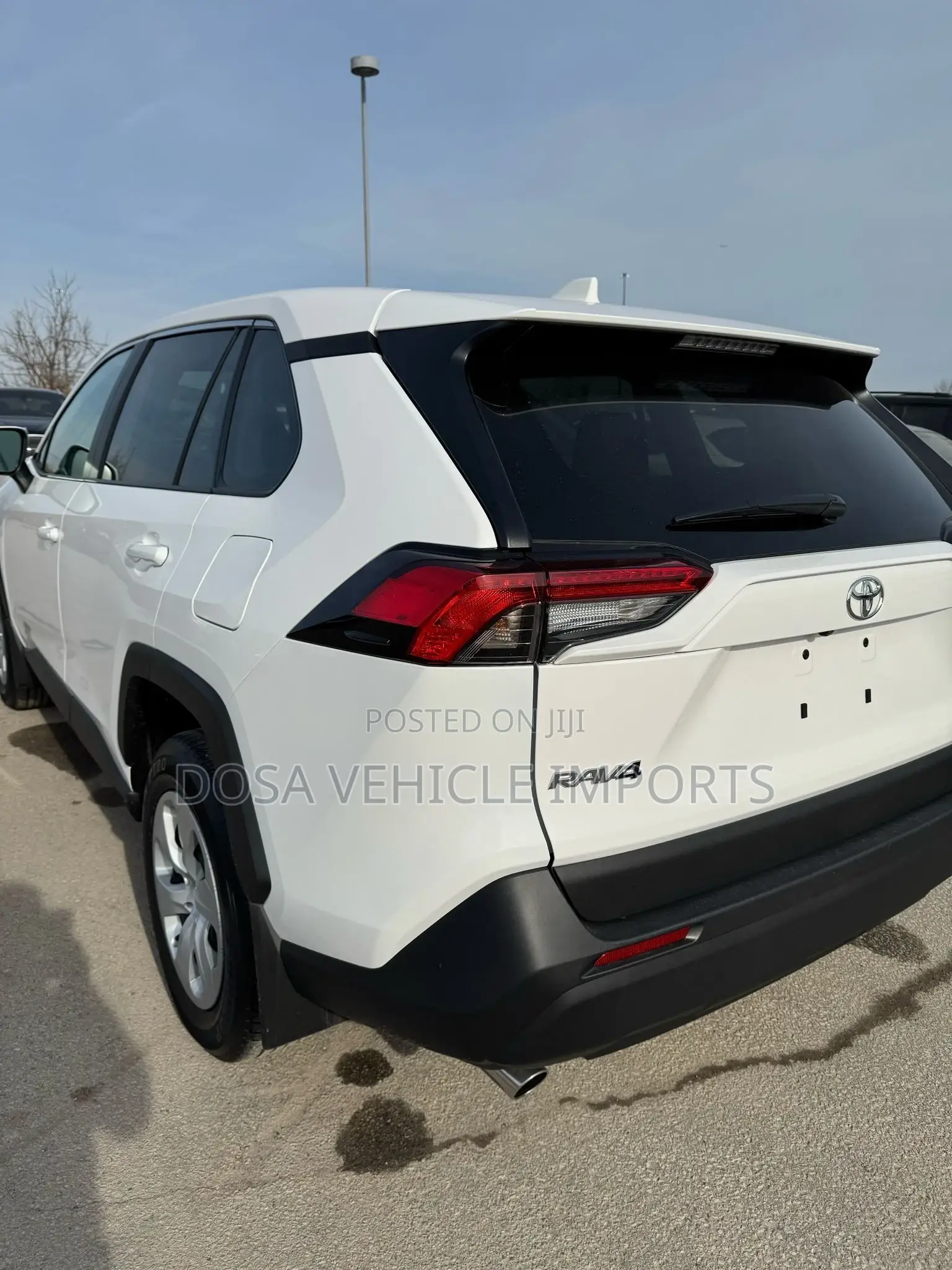 Toyota RAV4 LE AWD 2024 White