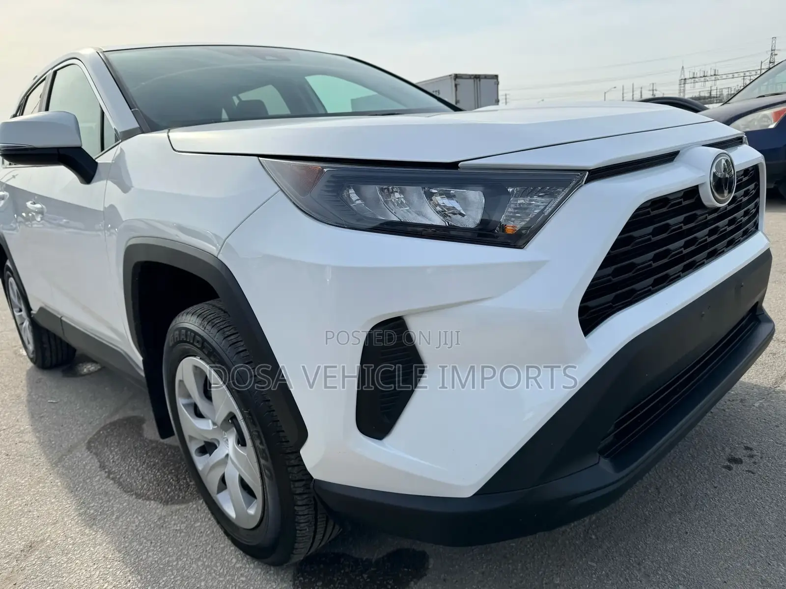 Toyota RAV4 LE AWD 2024 White