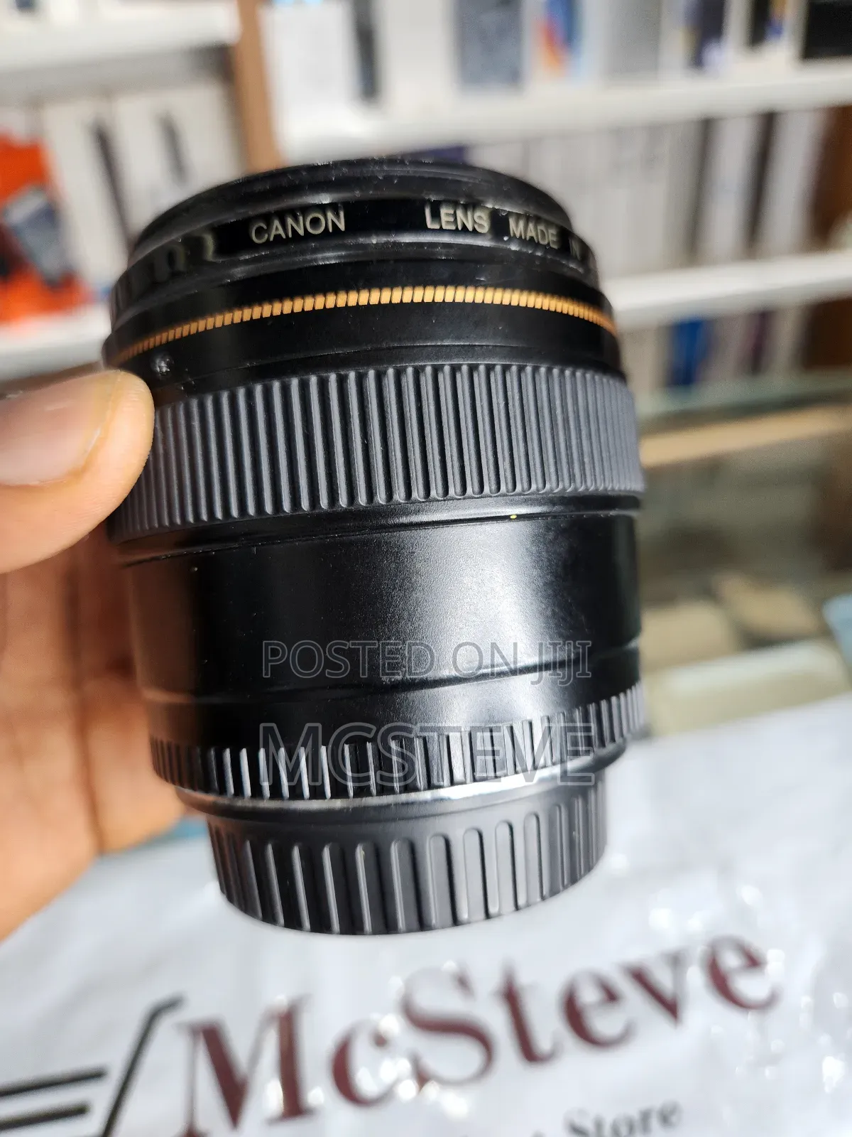 Canon Ef 85mm F/1.8 Ultrasonic Lens