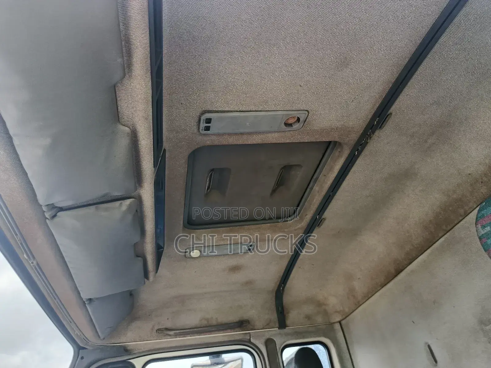 Mercedes Benz 1824 Refrigerator Truck
