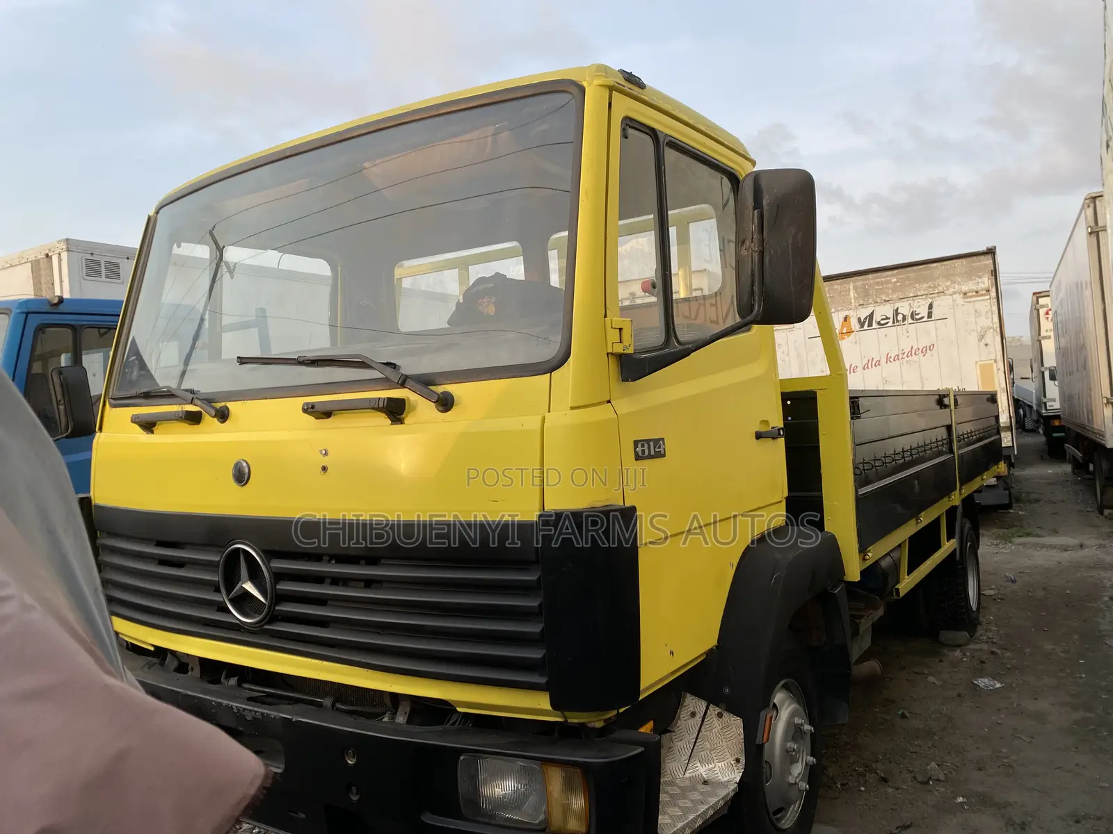Benz 814 Pickup Truck