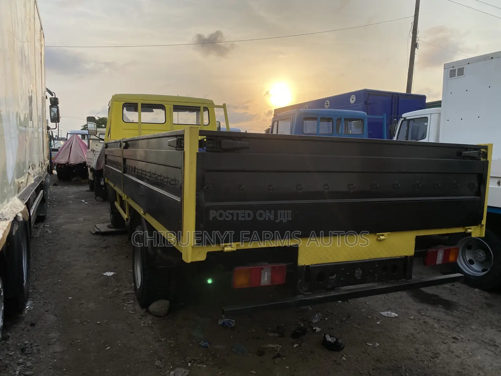 Benz 814 Pickup Truck