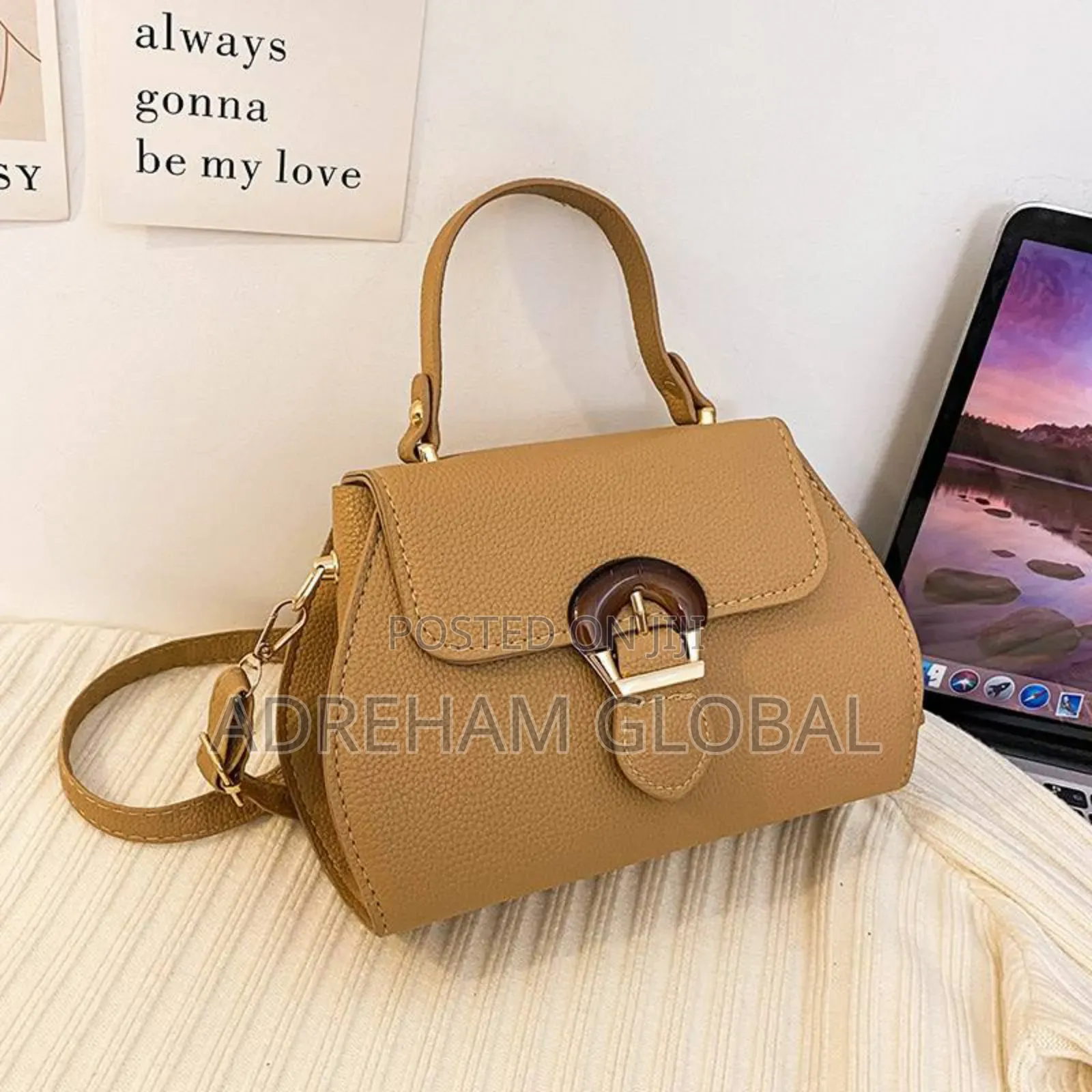 Meerac Hand and Cross Bag