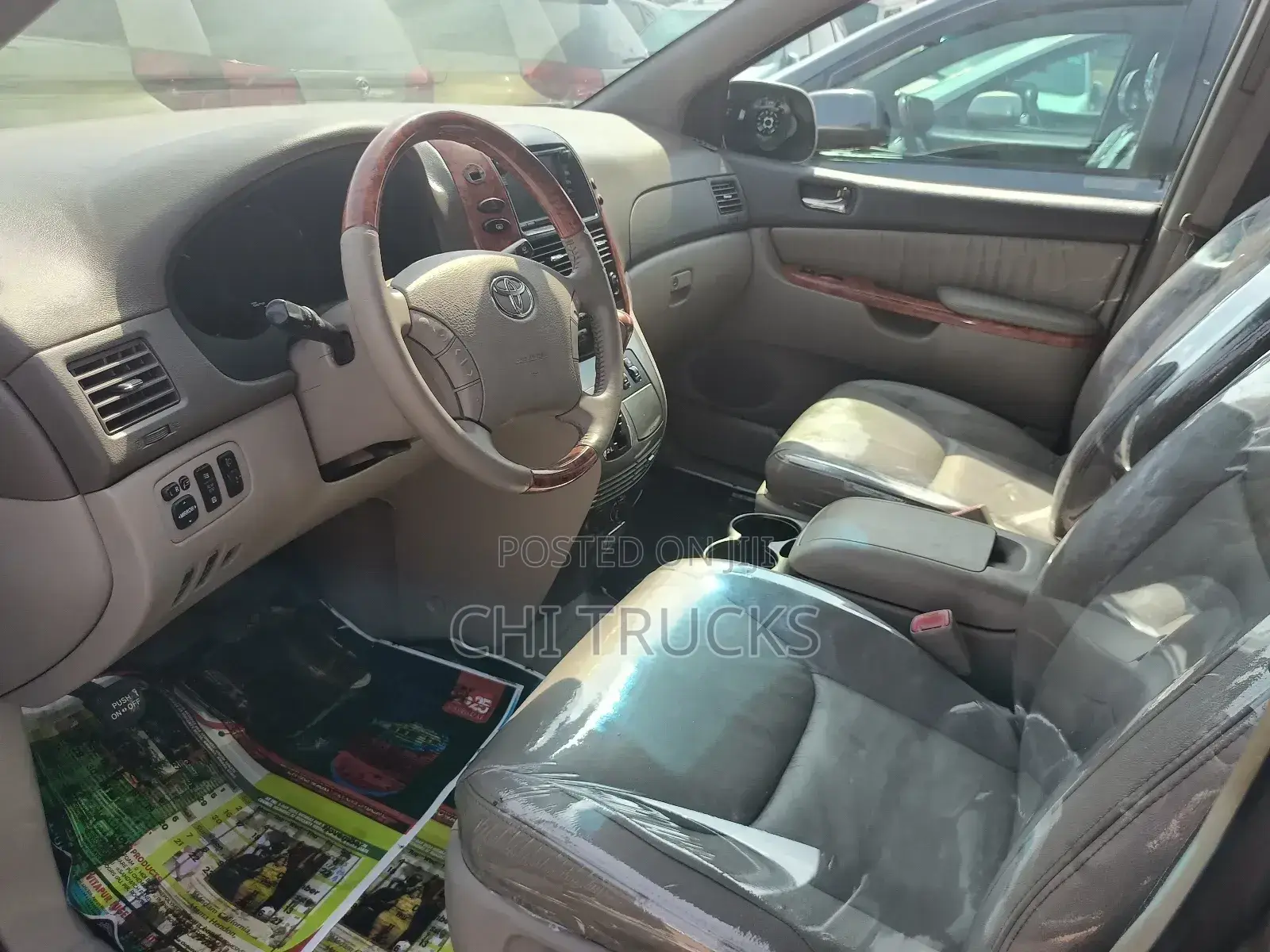 Toyota Sienna XLE Limited AWD 2006 Gold