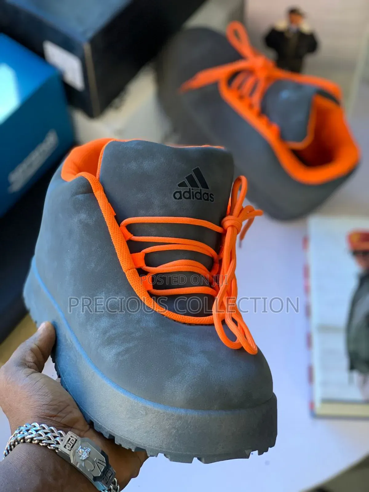 Luxury Adidas Unisex Lace Up Sneakers