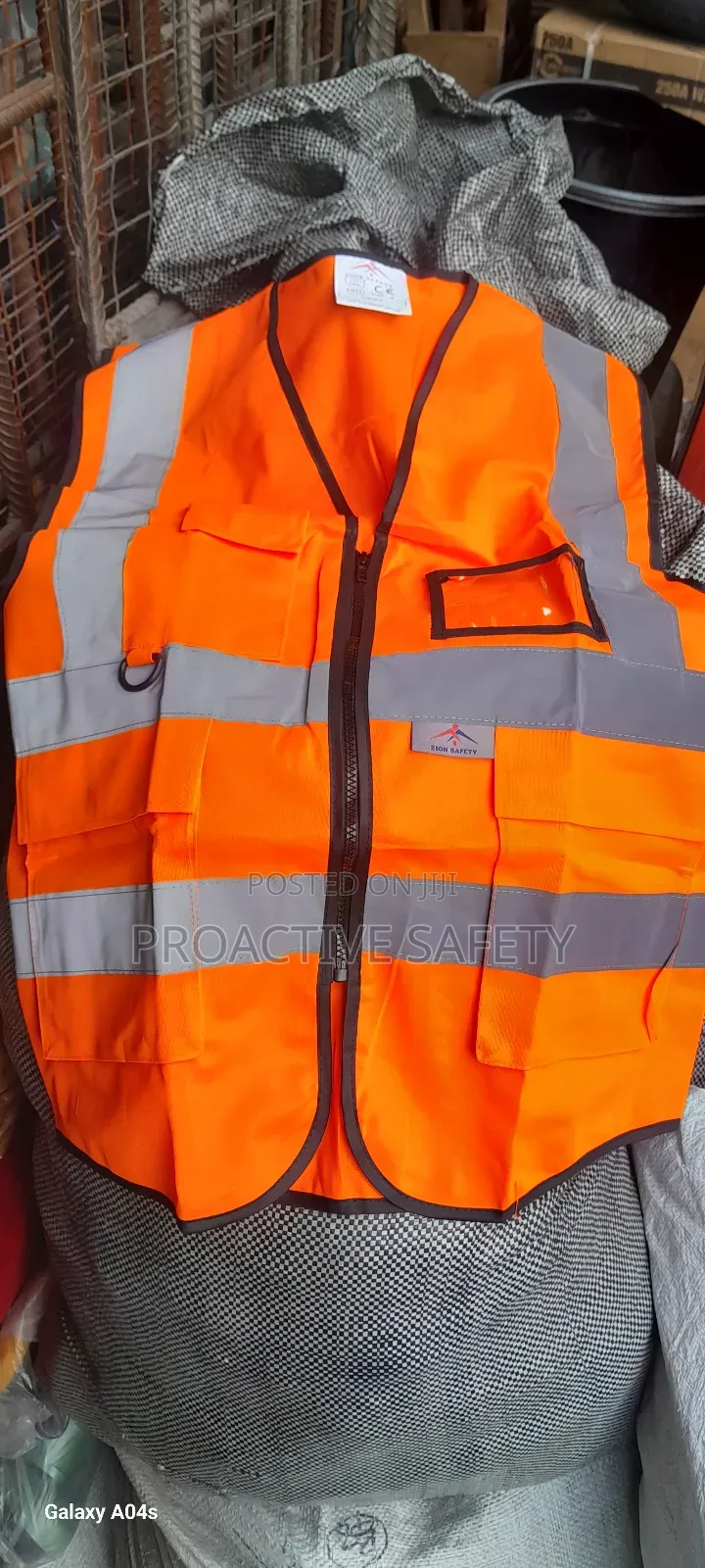 Safety Reflective Vest With Zipper & Pocket