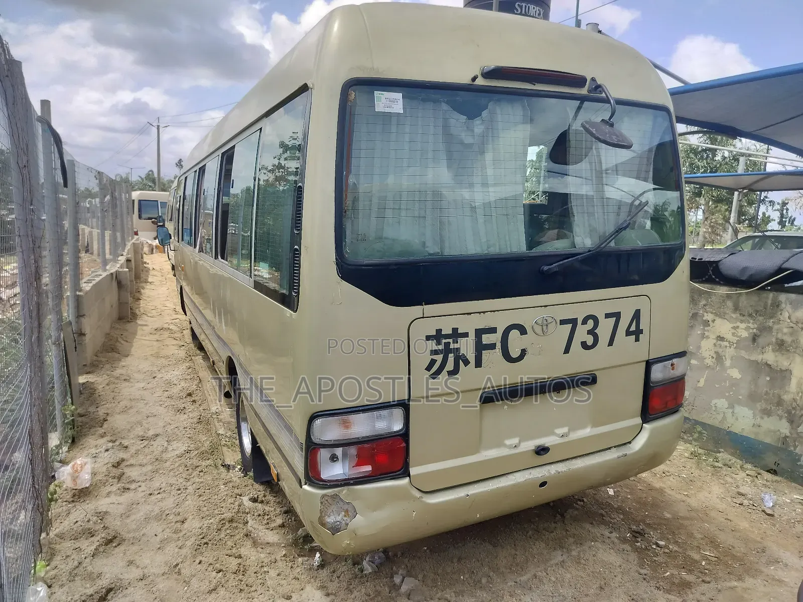Toyota Coaster 2014 Gold
