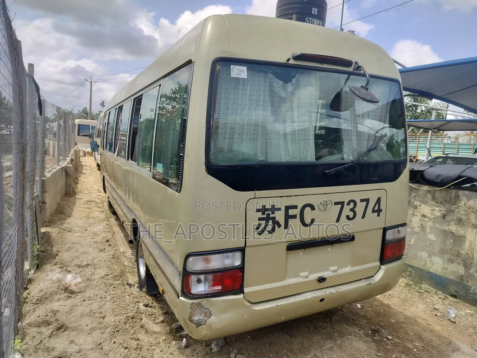Toyota Coaster 2013 Gold