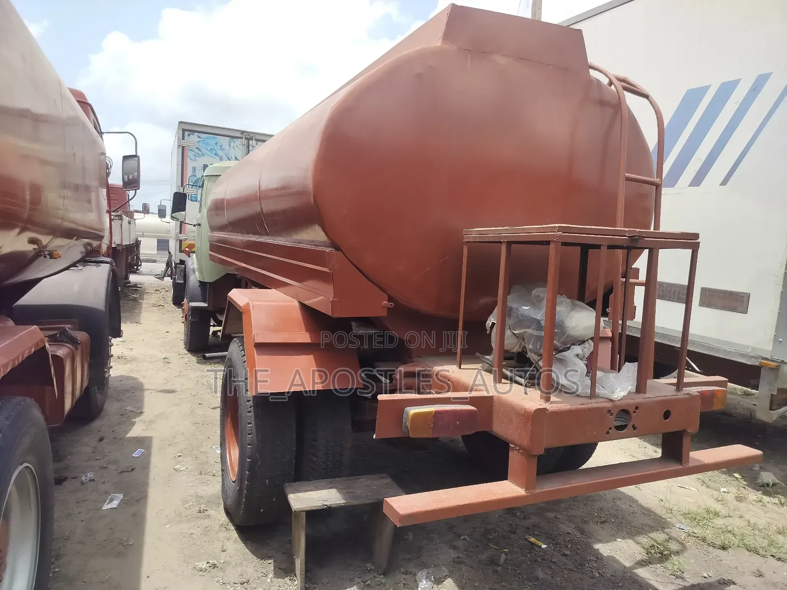 Mercedes Benz Water Tanker