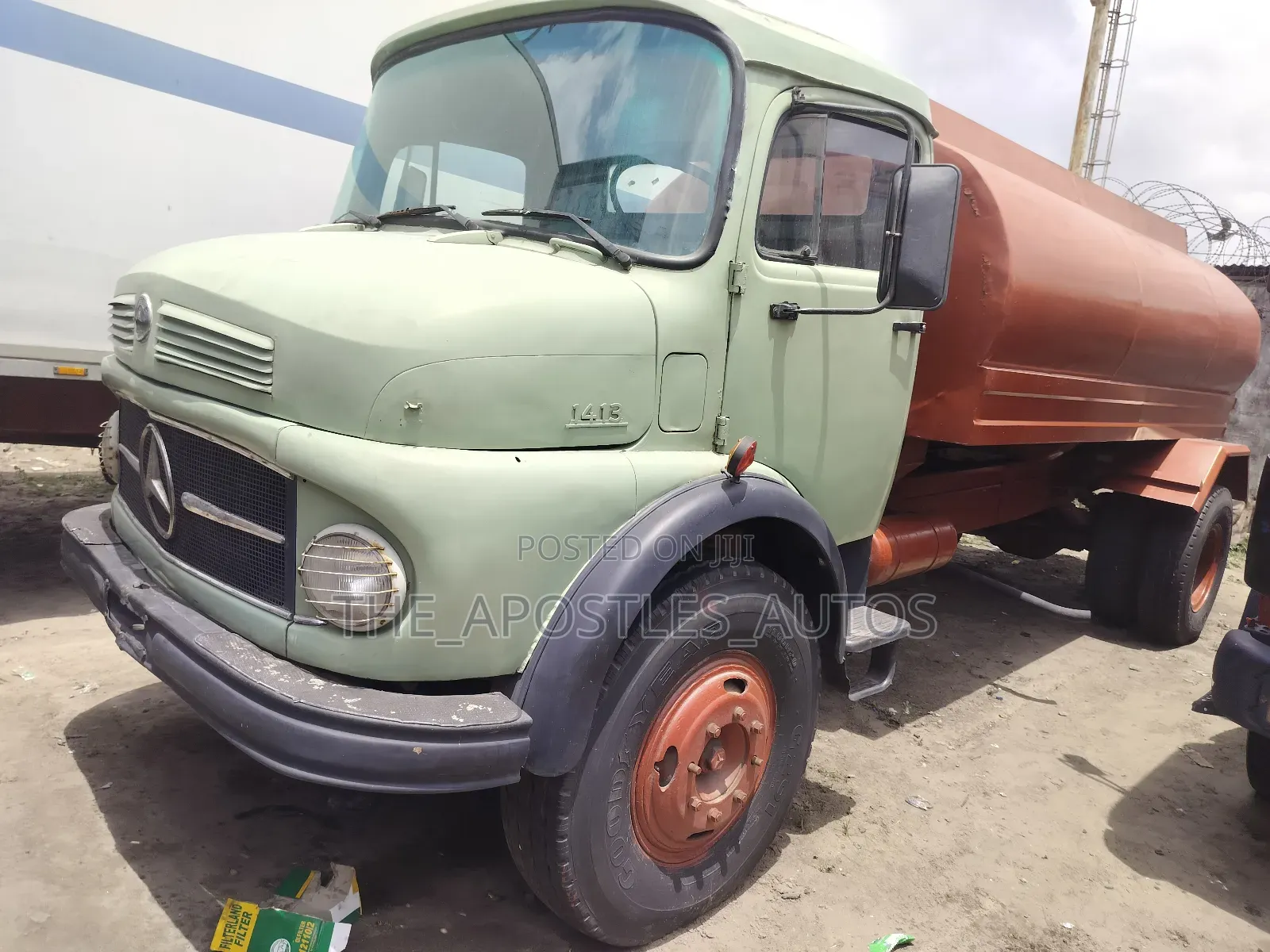 Mercedes Benz Water Tanker