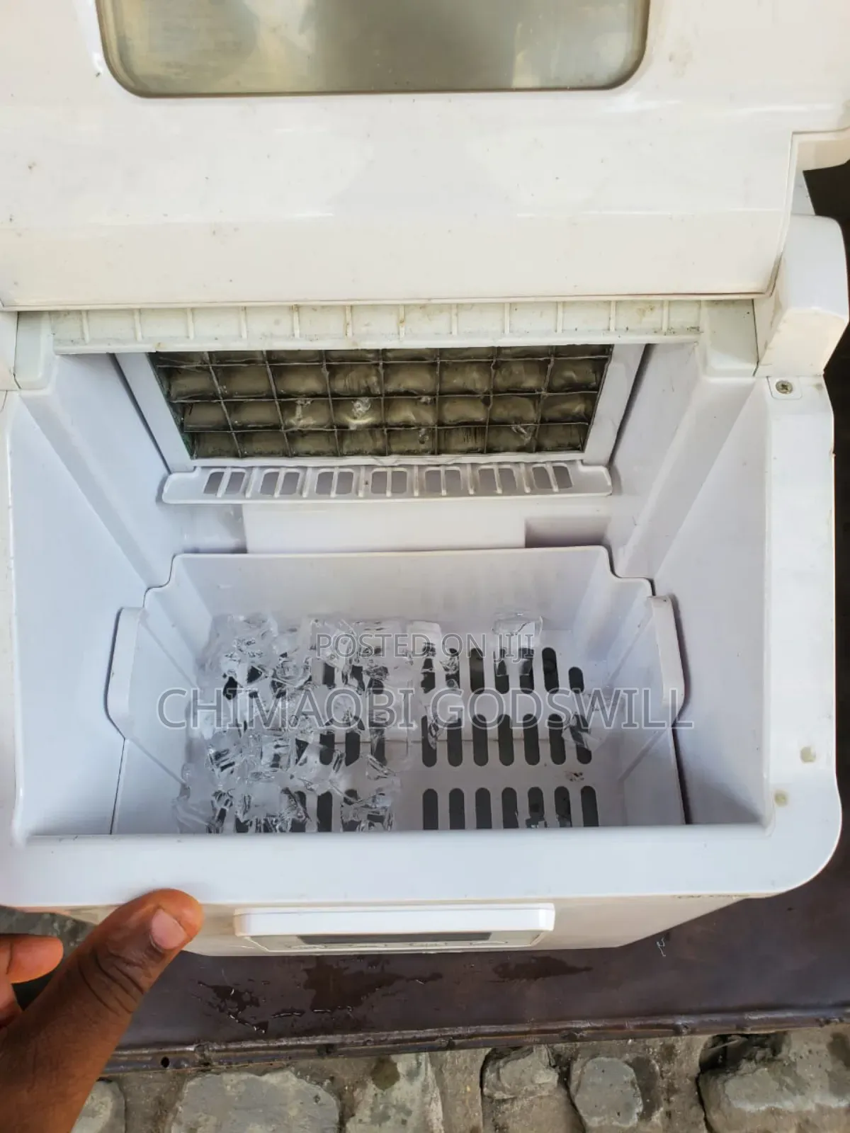 Industrial Ice Cube Maker