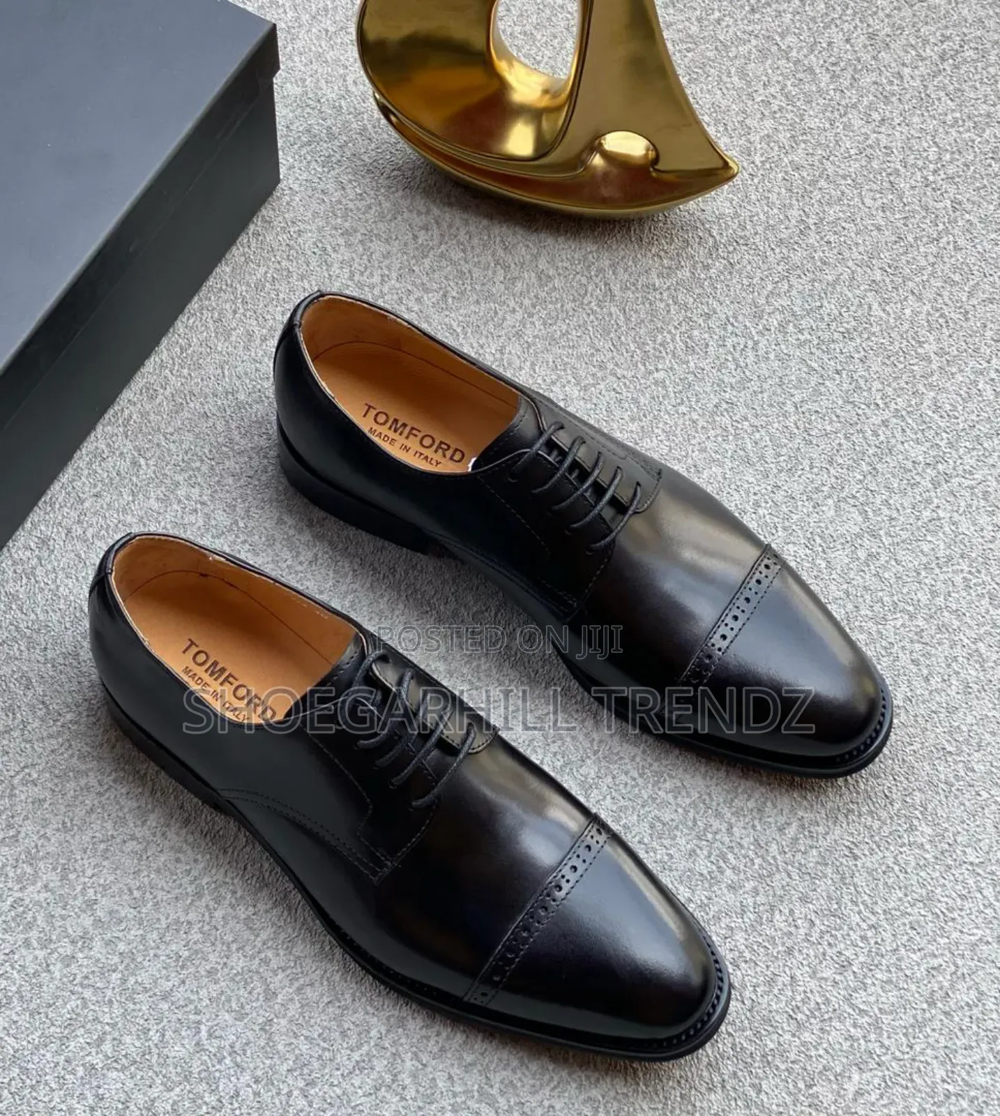 Men Lace Derby Shoes