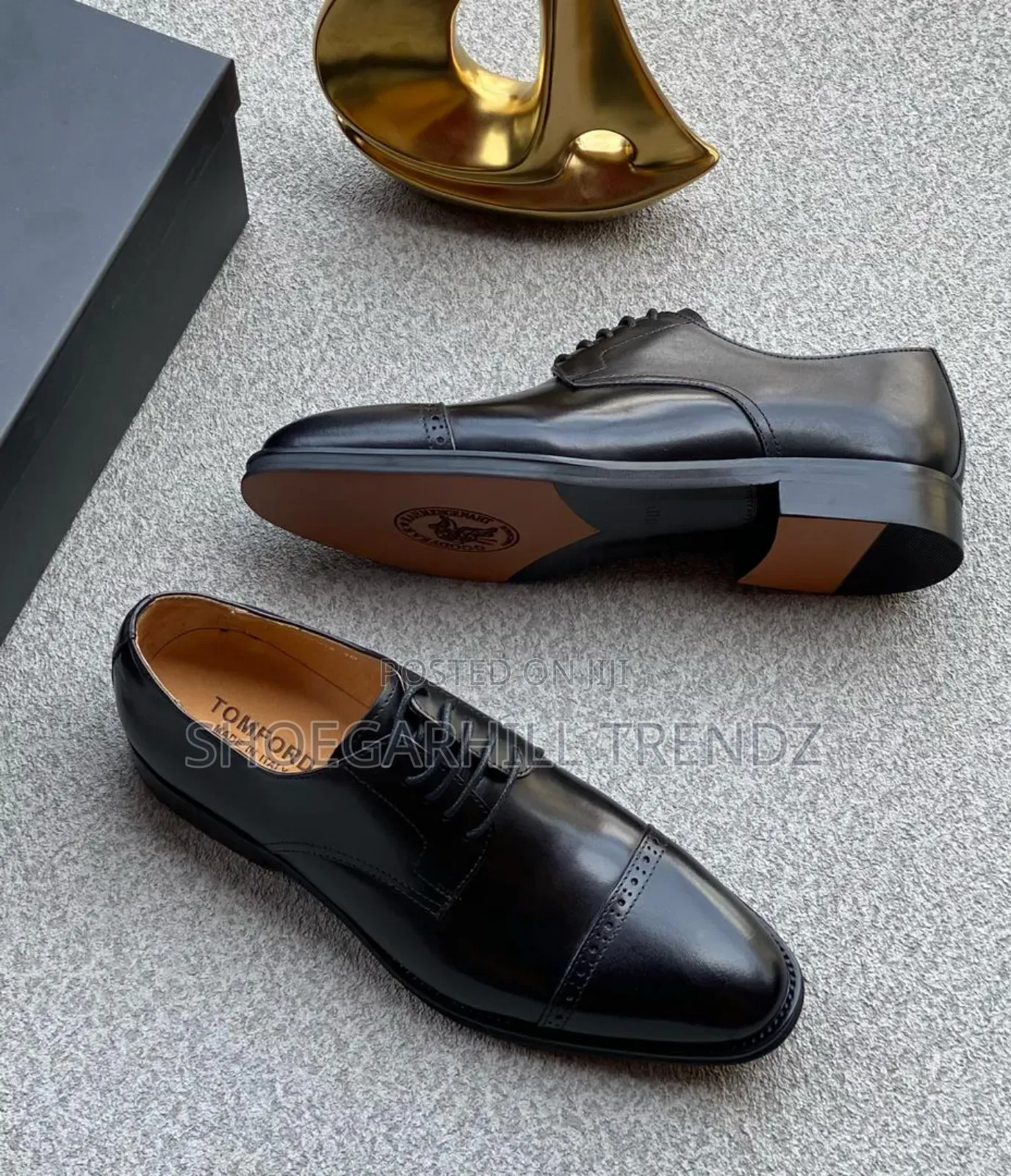 Men Lace Derby Shoes