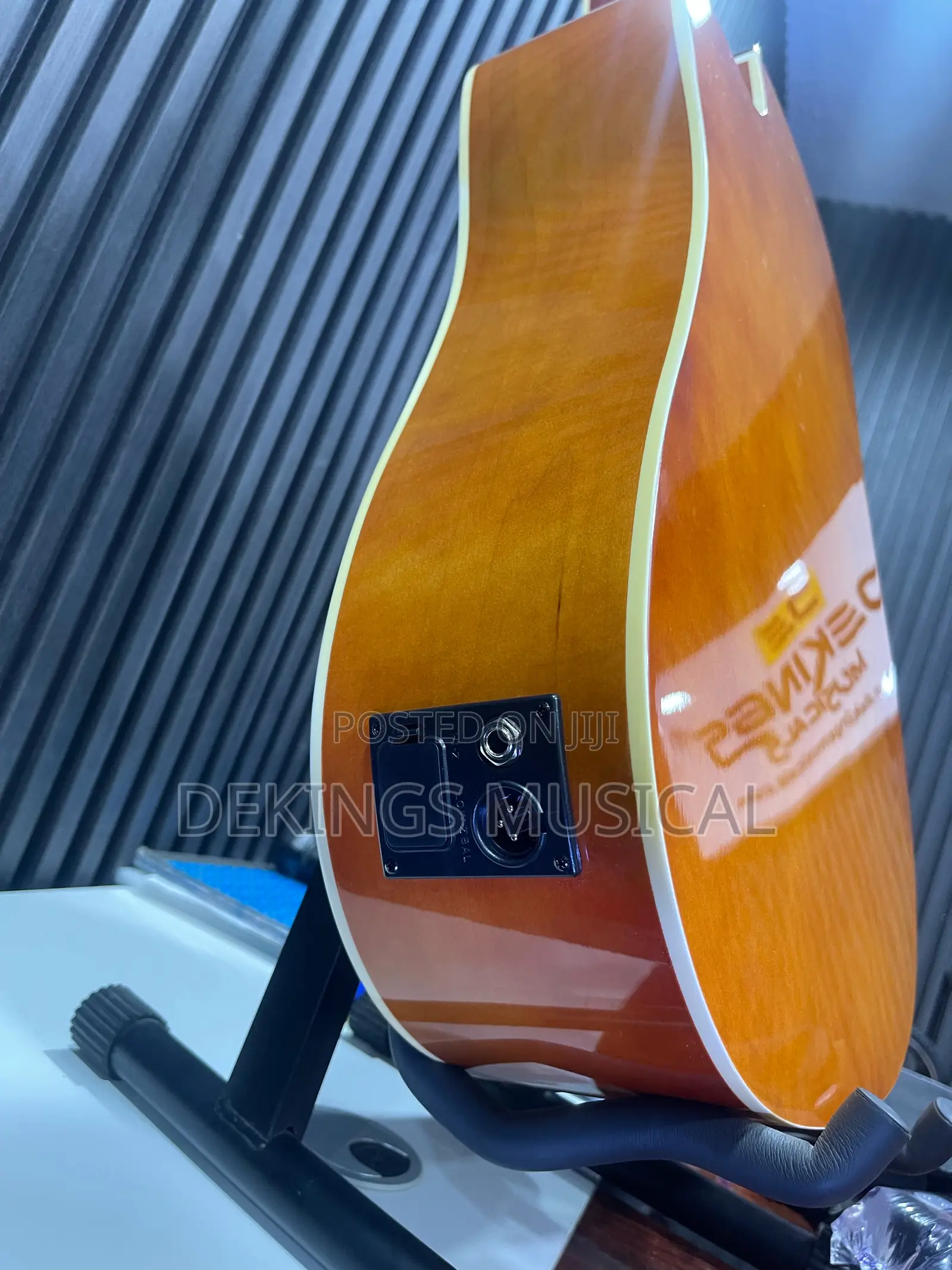 Smiger Semi-Acoustic Ga-H11-3ts Guitar