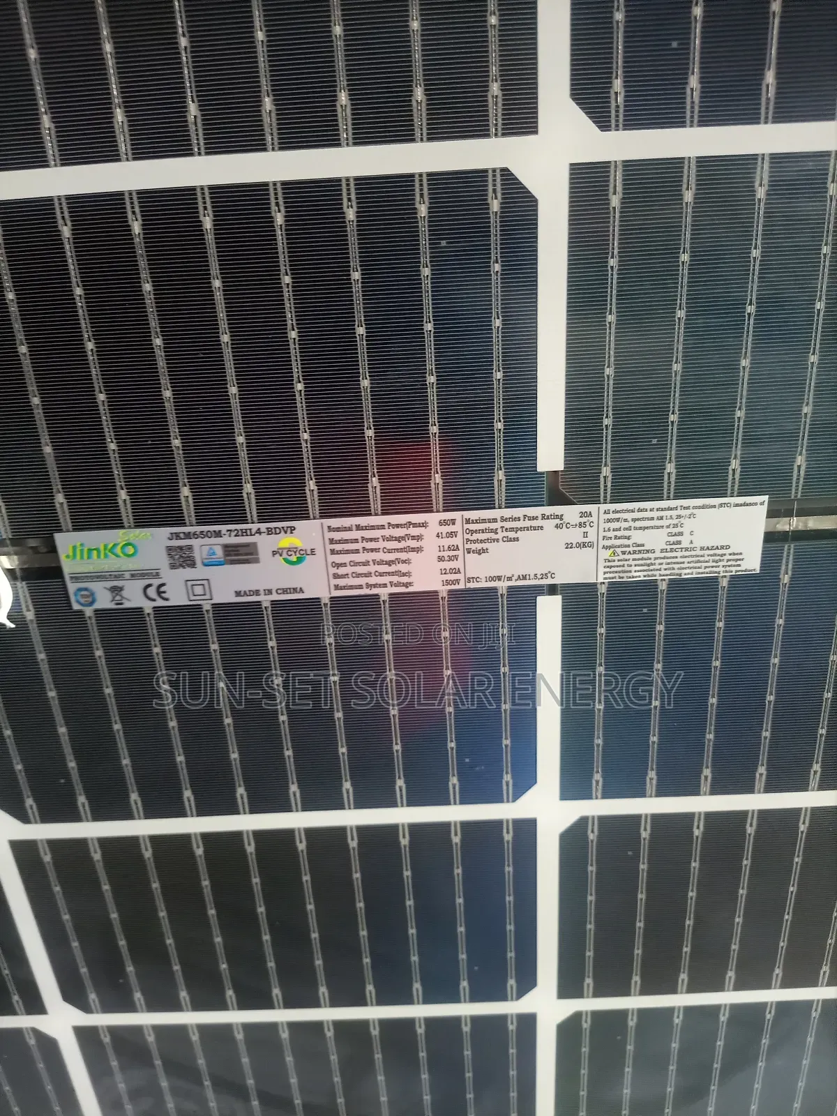 Jinko 650w Bifecial Long Panel 25yrs Warranty