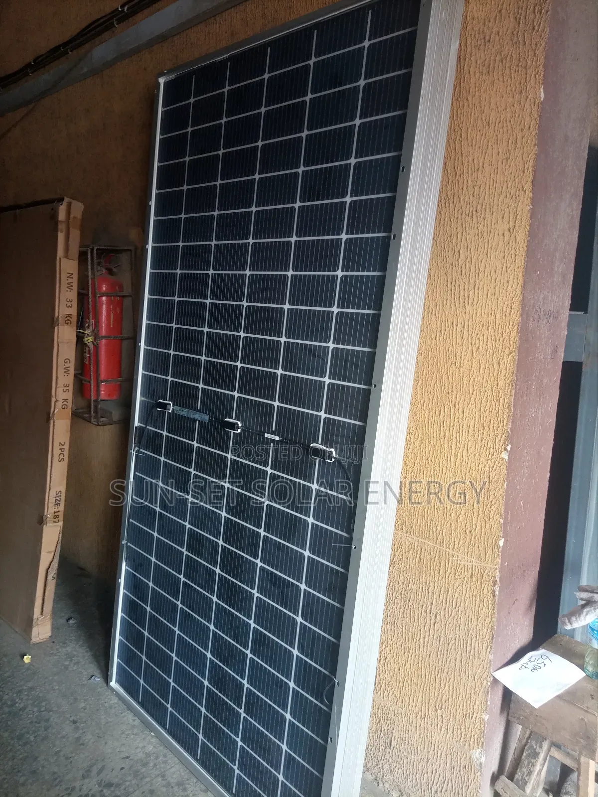 Jinko 650w Bifecial Long Panel 25yrs Warranty
