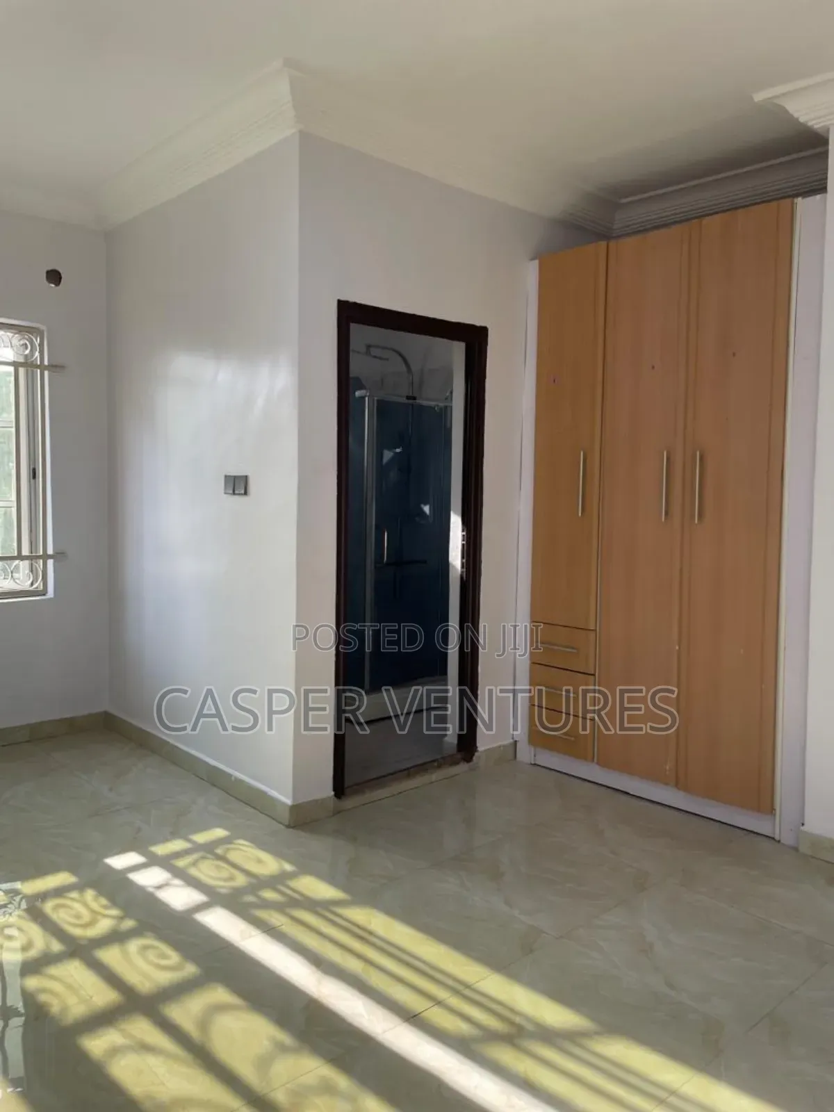 1bdrm Room & Parlour in Paradise 3, Chevron for rent