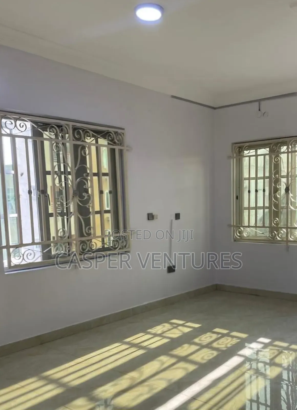 1bdrm Room & Parlour in Paradise 3, Chevron for rent