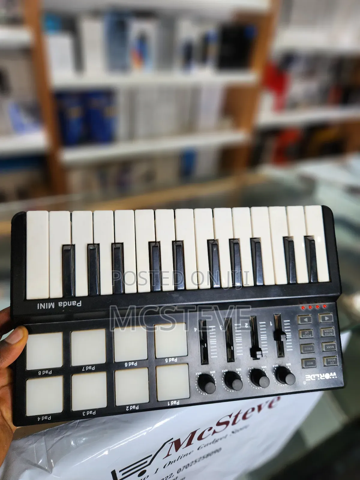 Worlde Panda Mini Usb Keyboard and Drum Pad Midi Controller