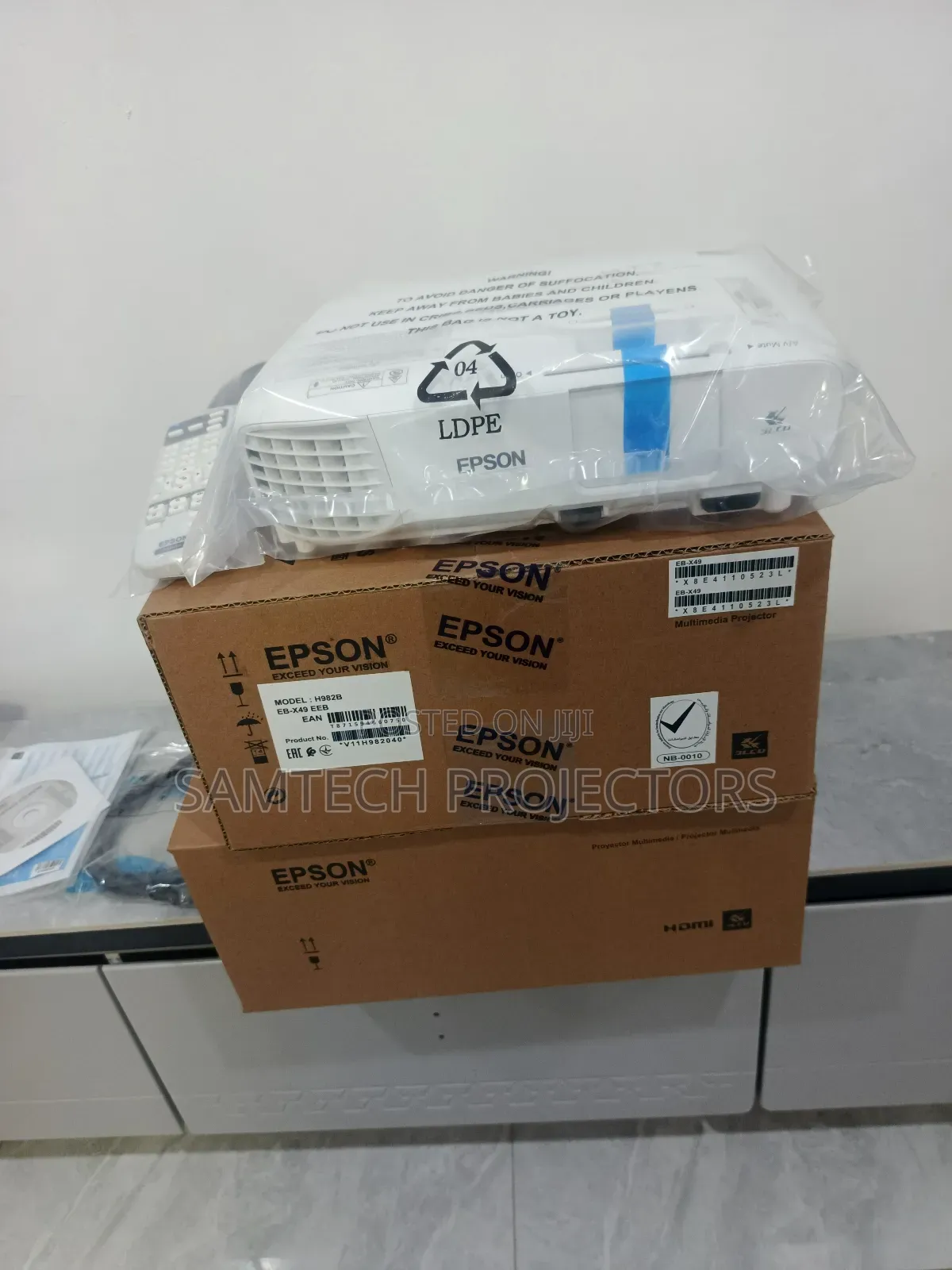Epson Projector Brand New In Lagos Lekki, Abuja, Calabar, Ph