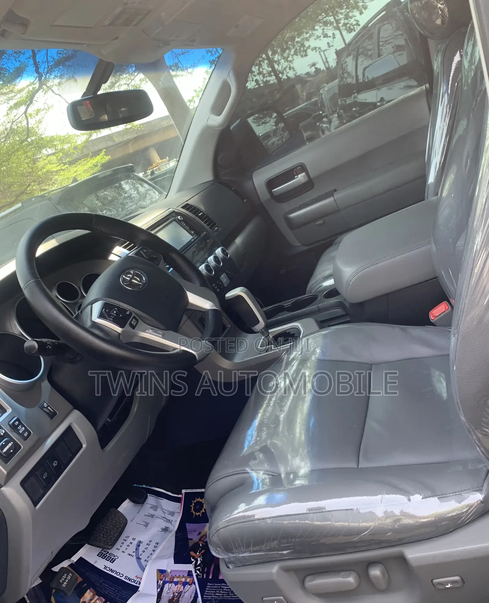 Toyota Sequoia Platinum 4x4 2018 Gray