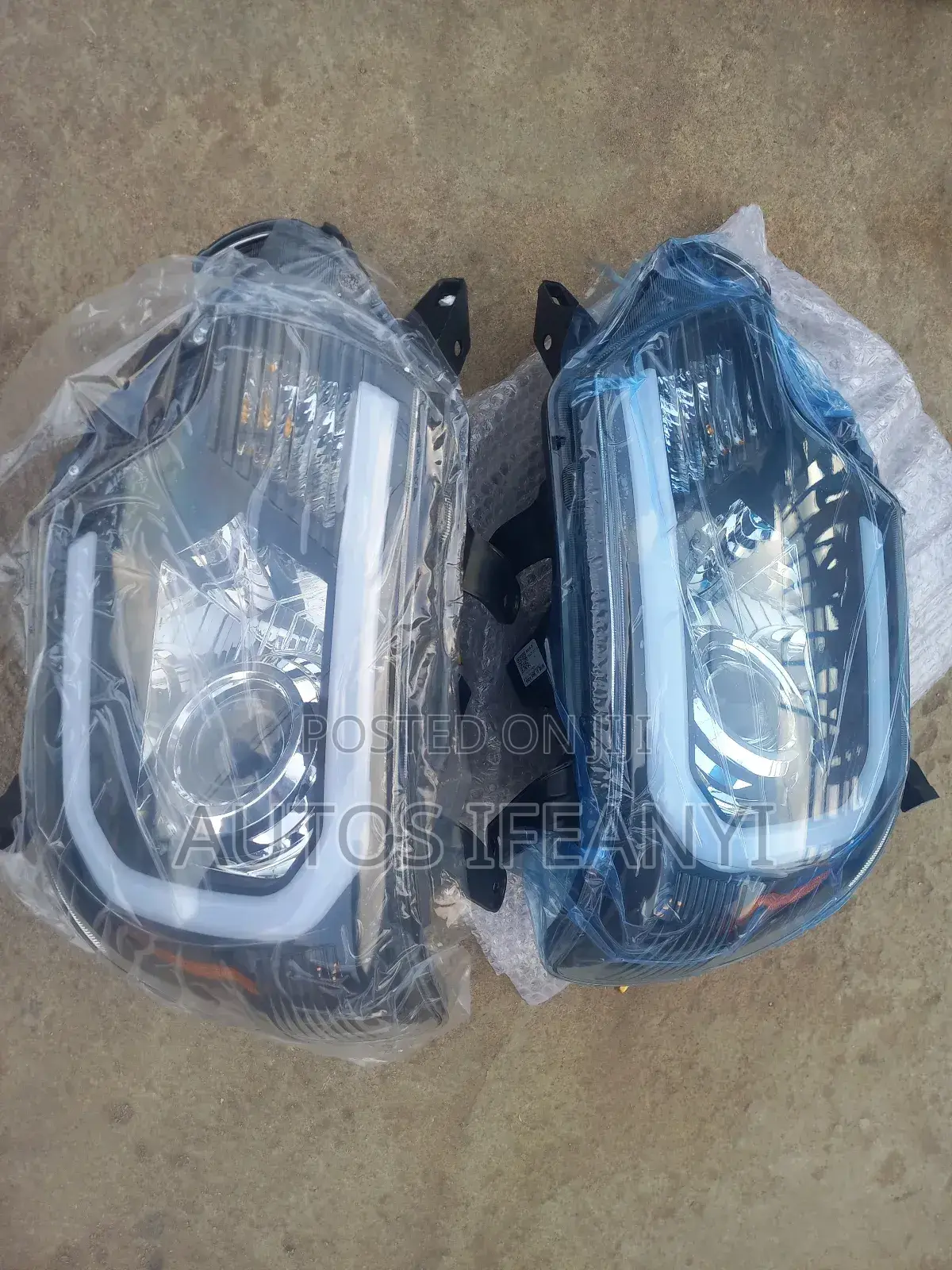 Headlight for Toyota Tacoma 2012_2014 Available