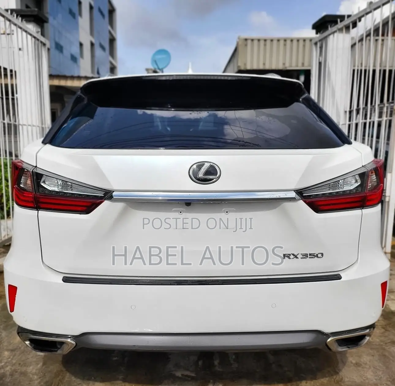 Lexus RX 350 FWD 2017 White