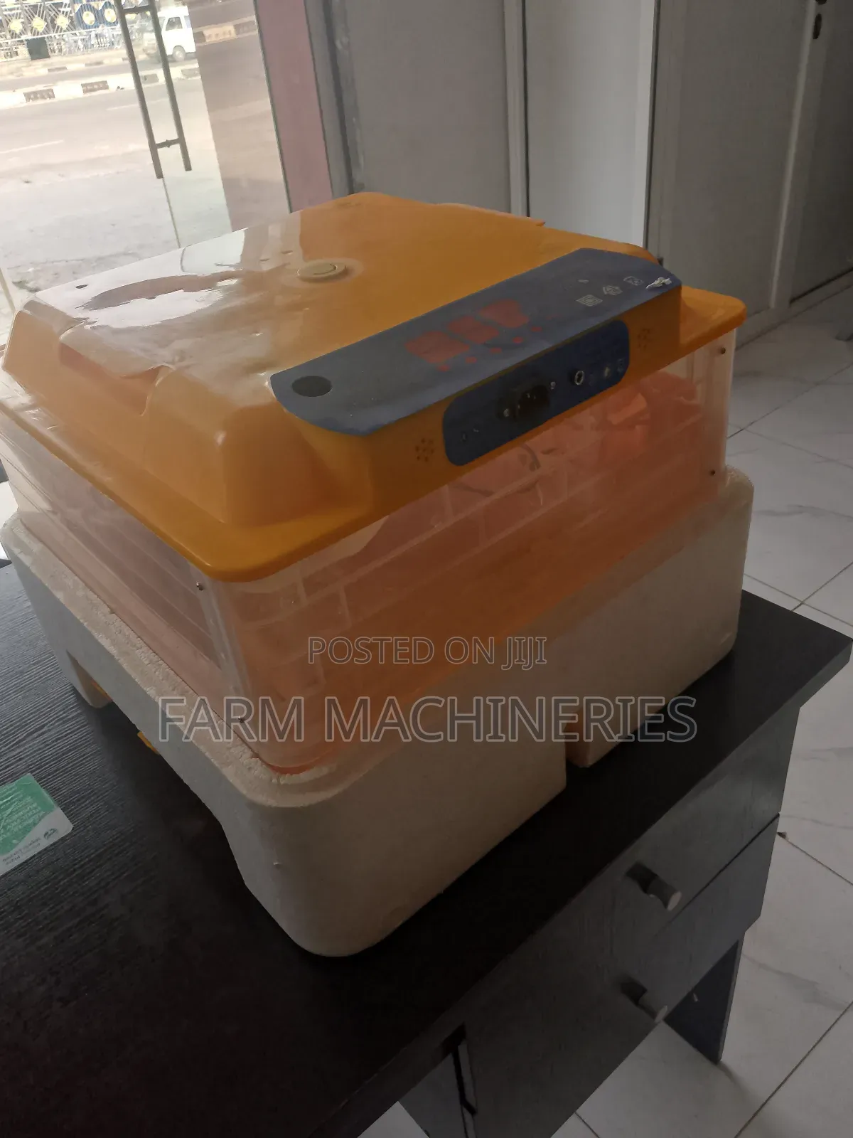 48 Egg Capacity Incubator