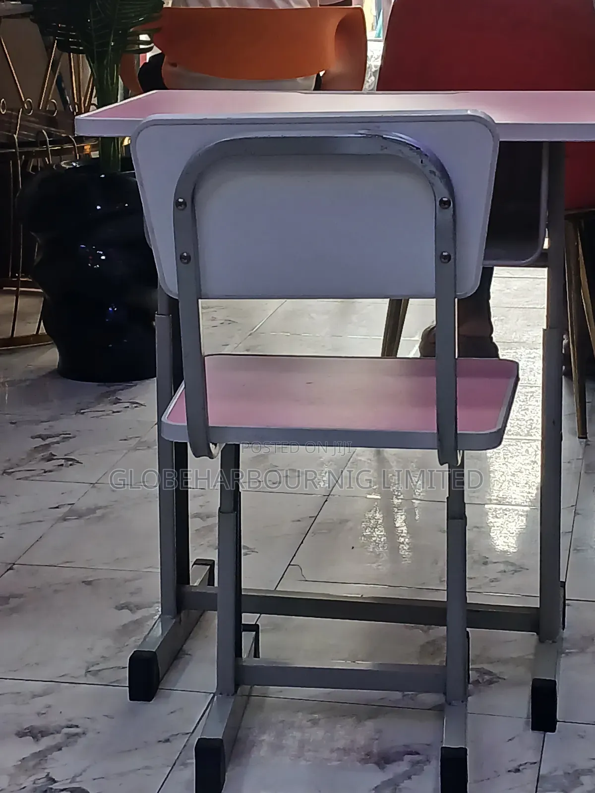 High-Quality Learning Desk
