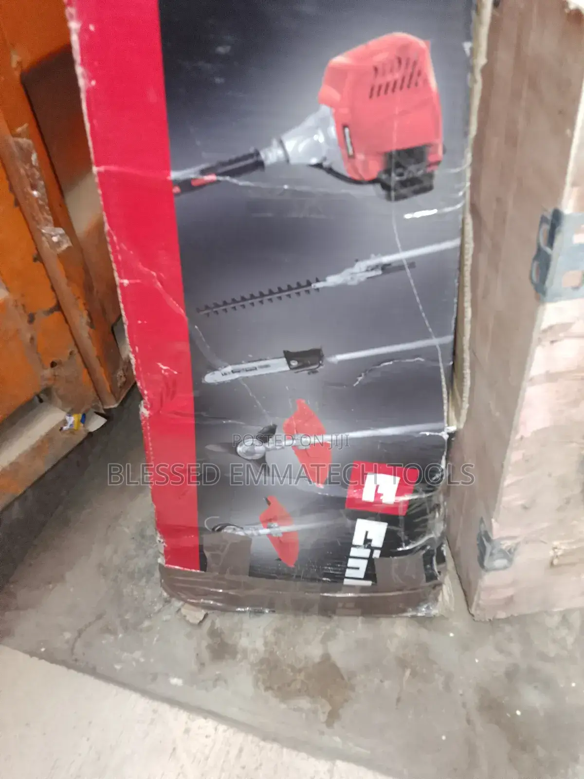 Combined Chain Saw/Glass Cutting Machine