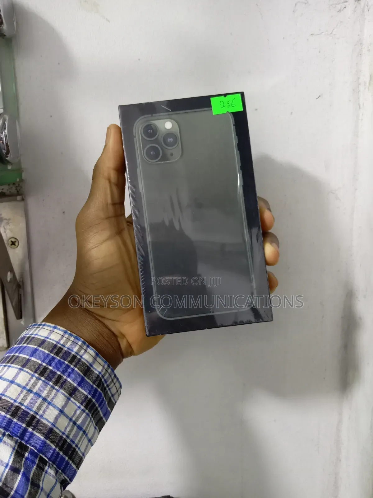New Apple iPhone 11 Pro 256 GB Green