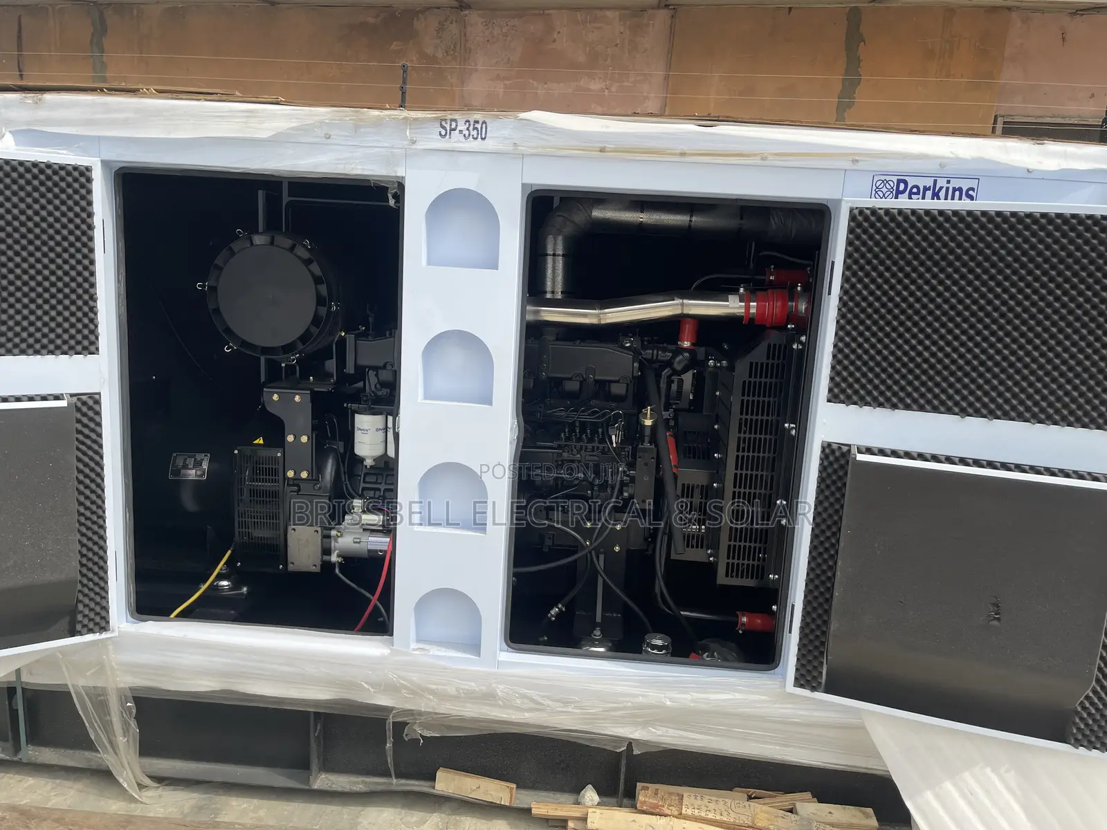 Super Silent Uk Perkins Soundproof Diesel Generator 350kva