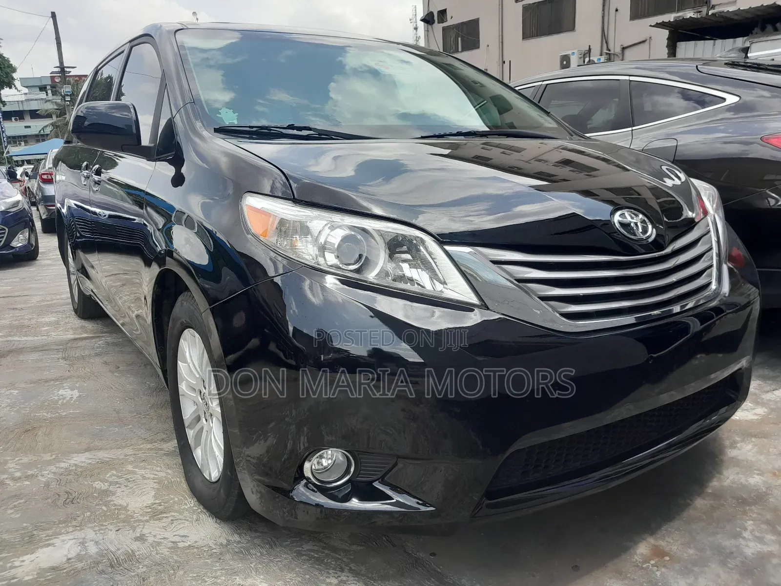 Toyota Sienna XLE 7 Passenger (3.5L 6cyl 6A) 2016 Black