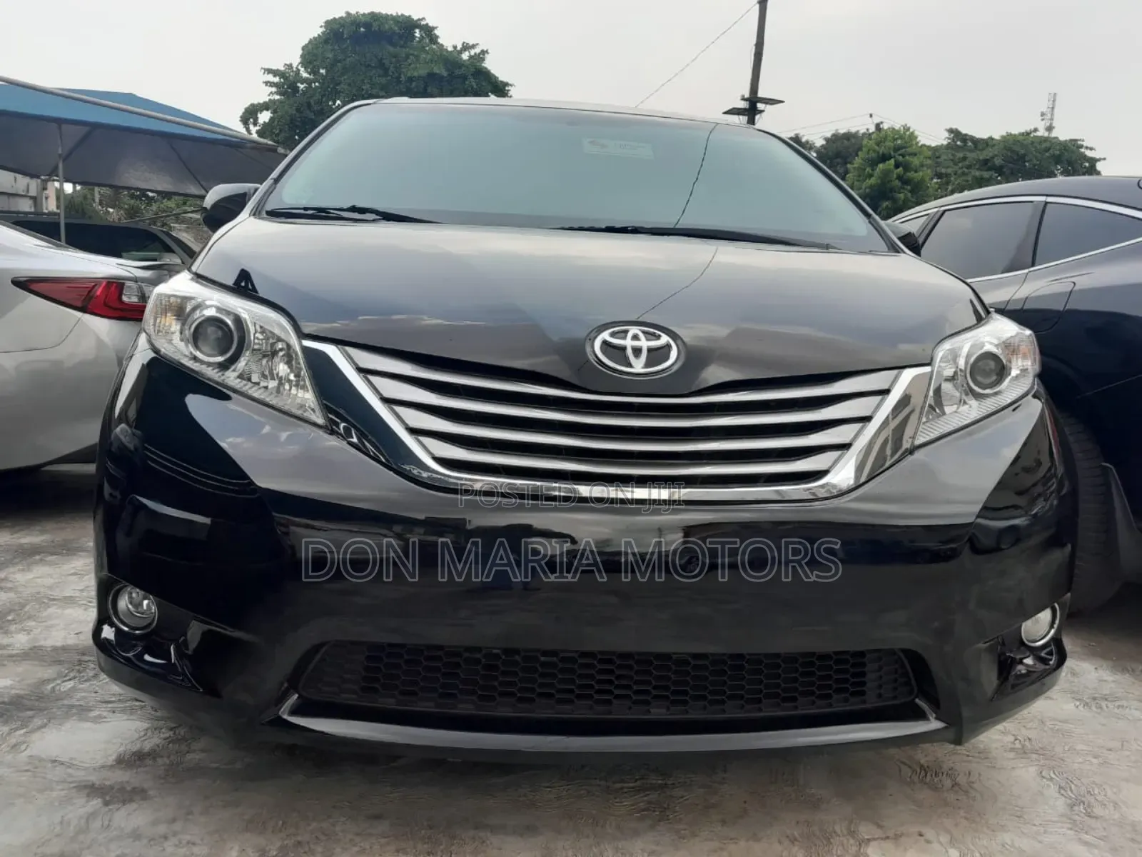 Toyota Sienna XLE 7 Passenger (3.5L 6cyl 6A) 2016 Black