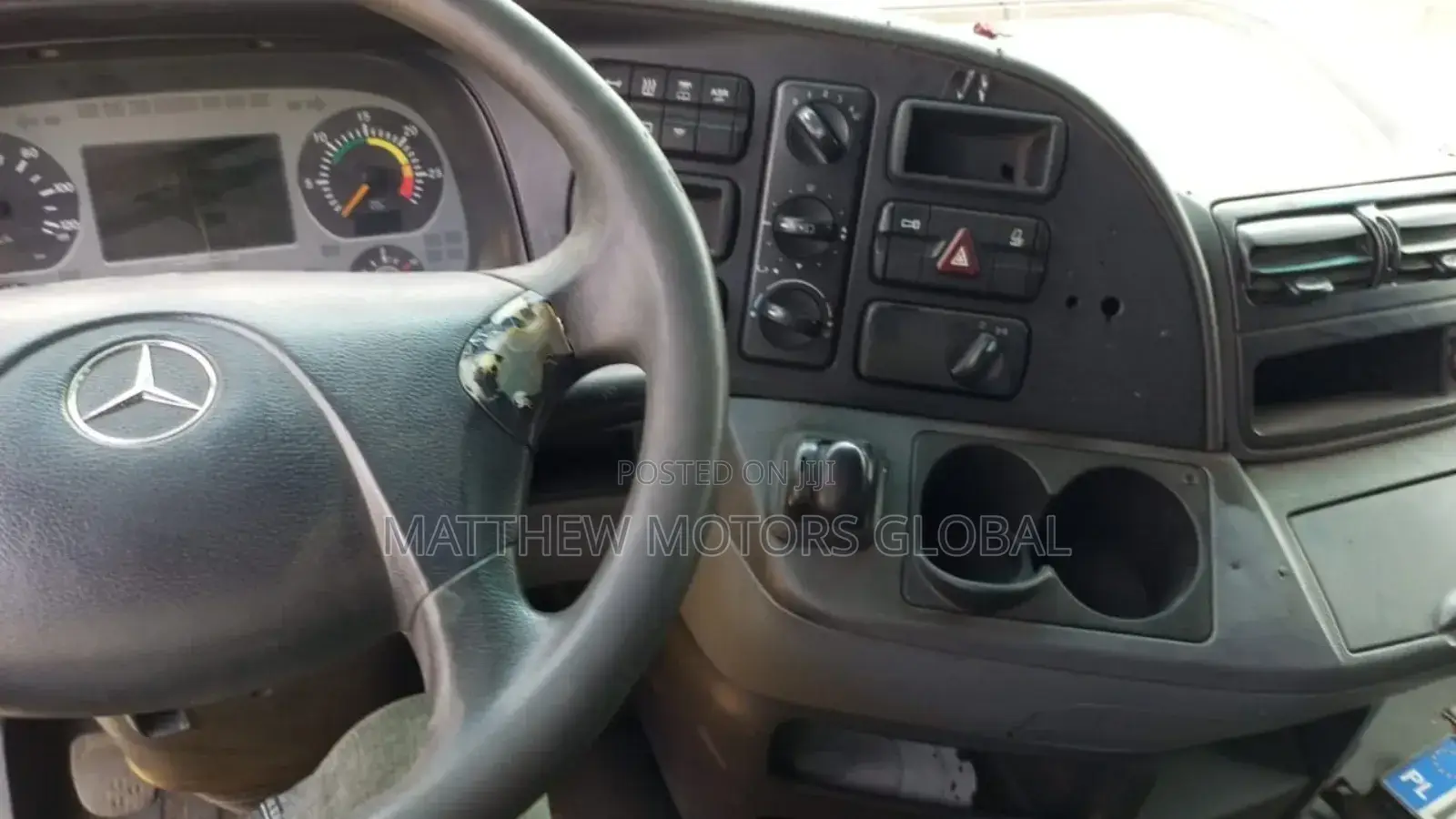 Foreign Used Mercedes Benz Actros Trailer Head