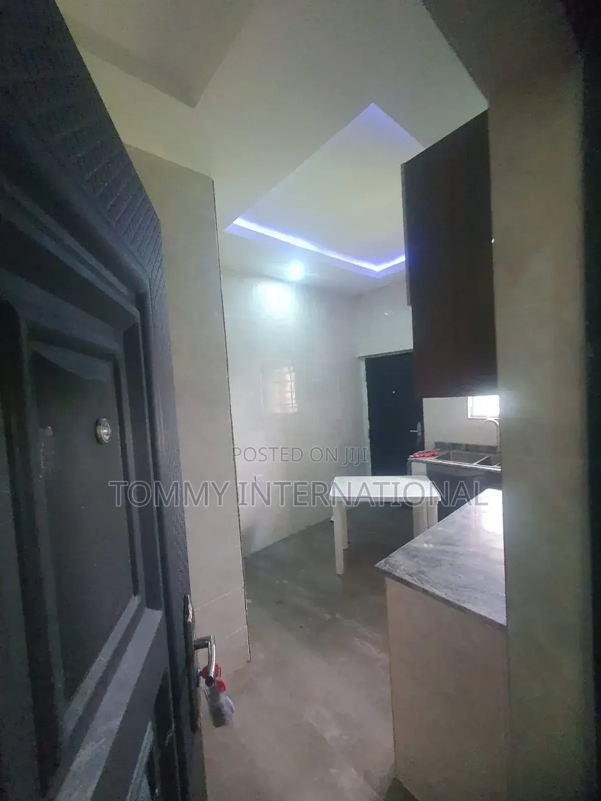 1bdrm Block of Flats in Cedarwood Estate, Port-Harcourt for rent