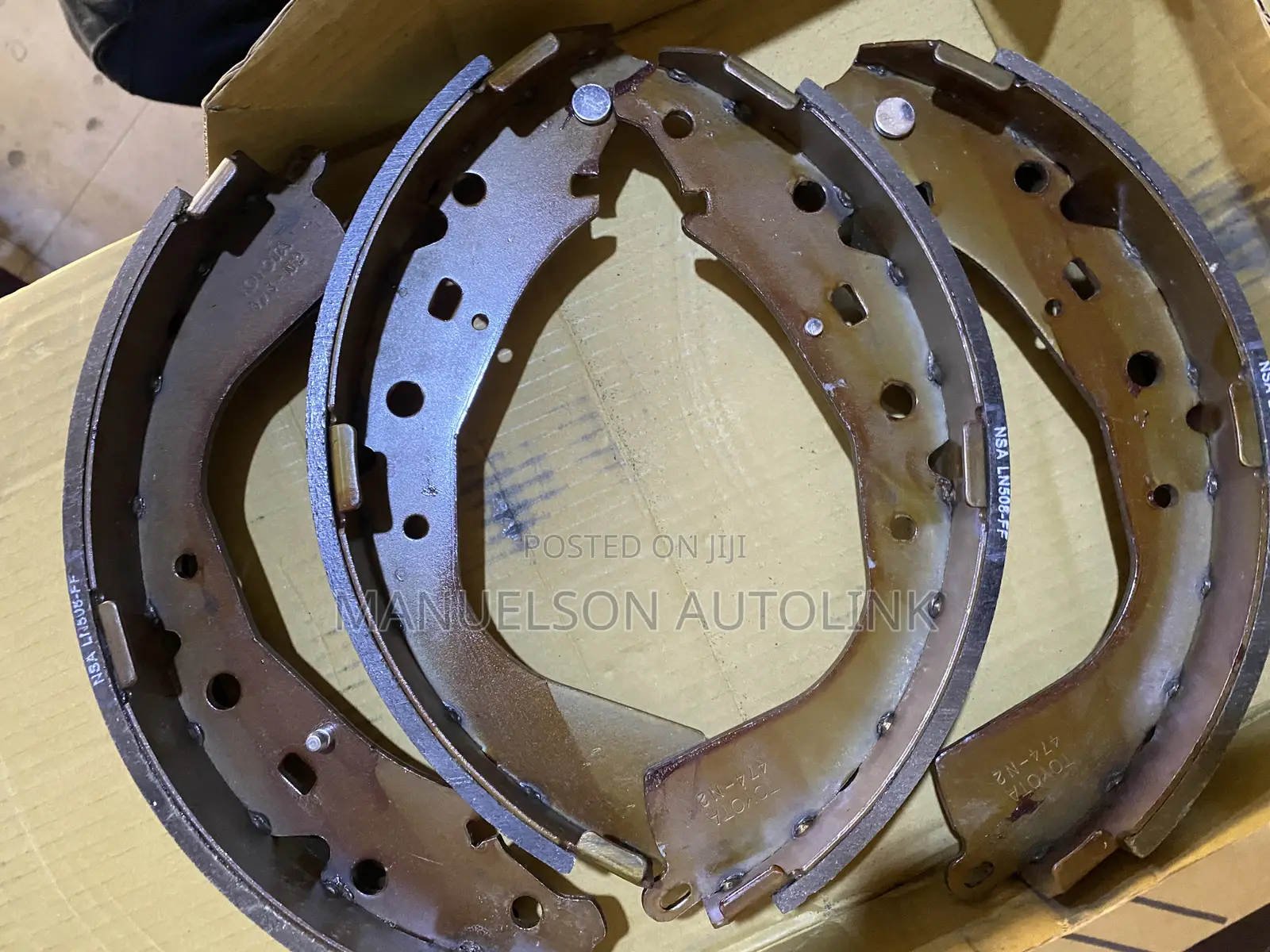Brake Lining / Shoe Hilux 2008-2022