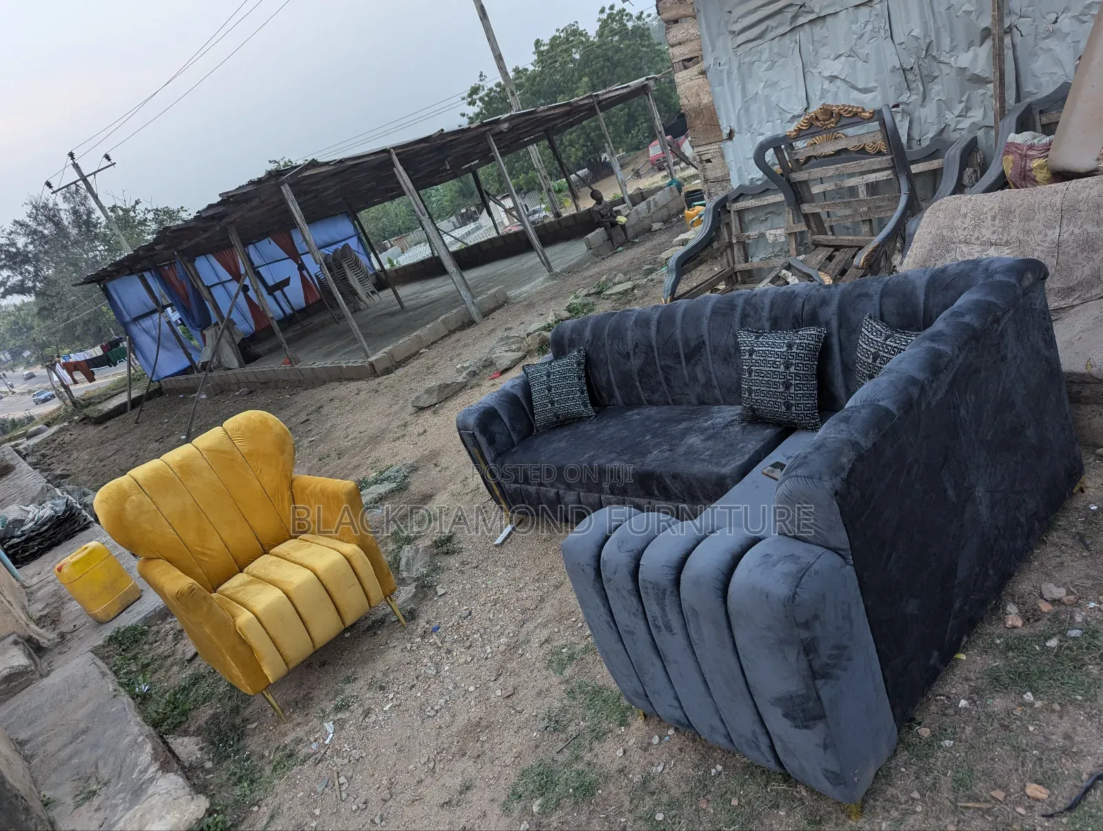 Executive L Shape Fabric Softer by Black Diamond Furniture