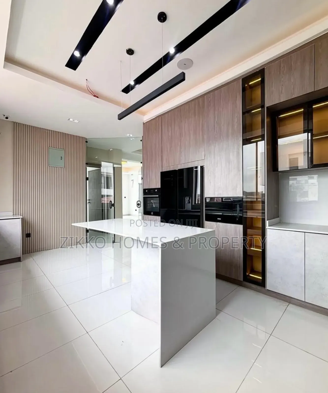 4bdrm Penthouse in Lekki for sale