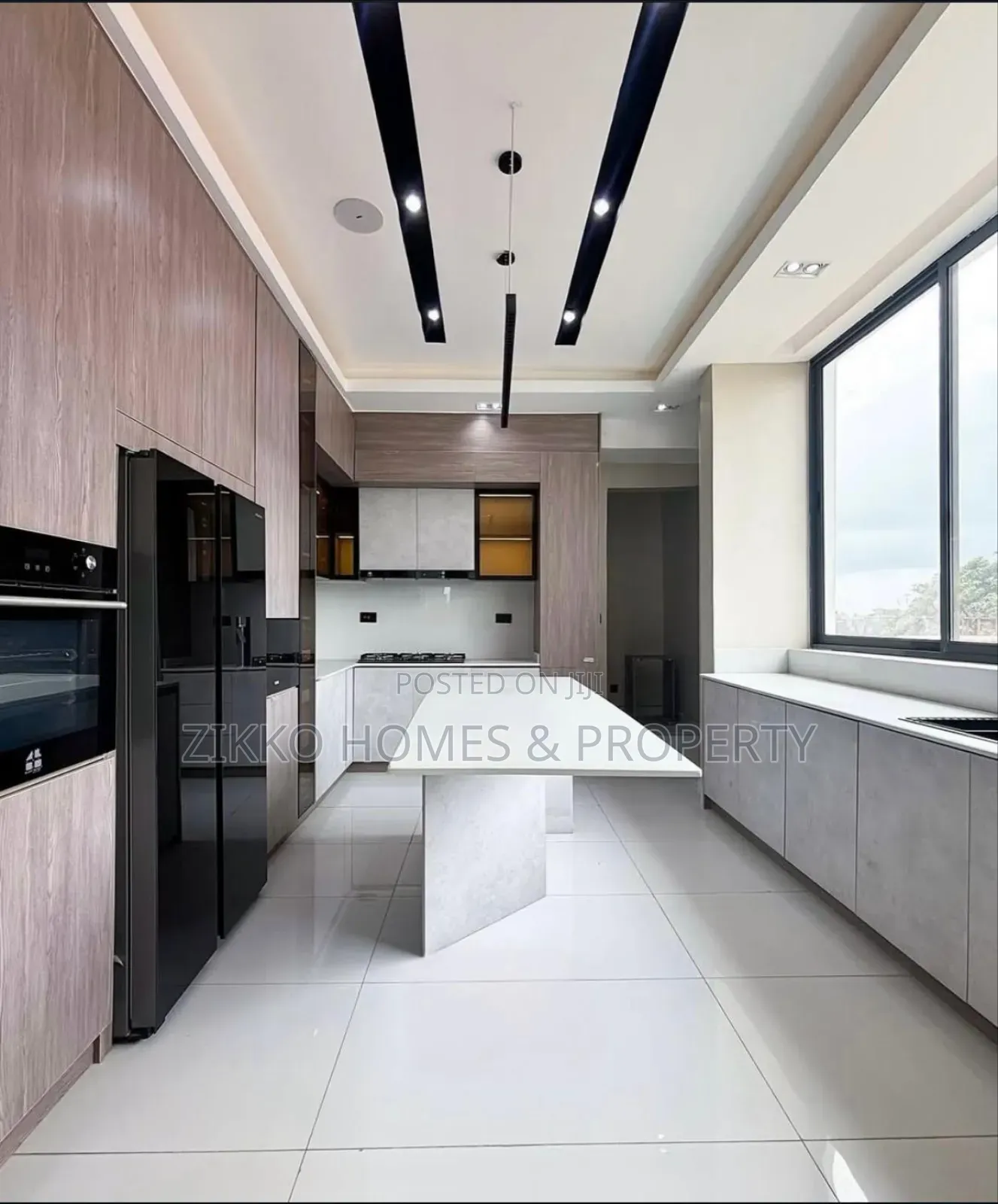 4bdrm Penthouse in Lekki for sale