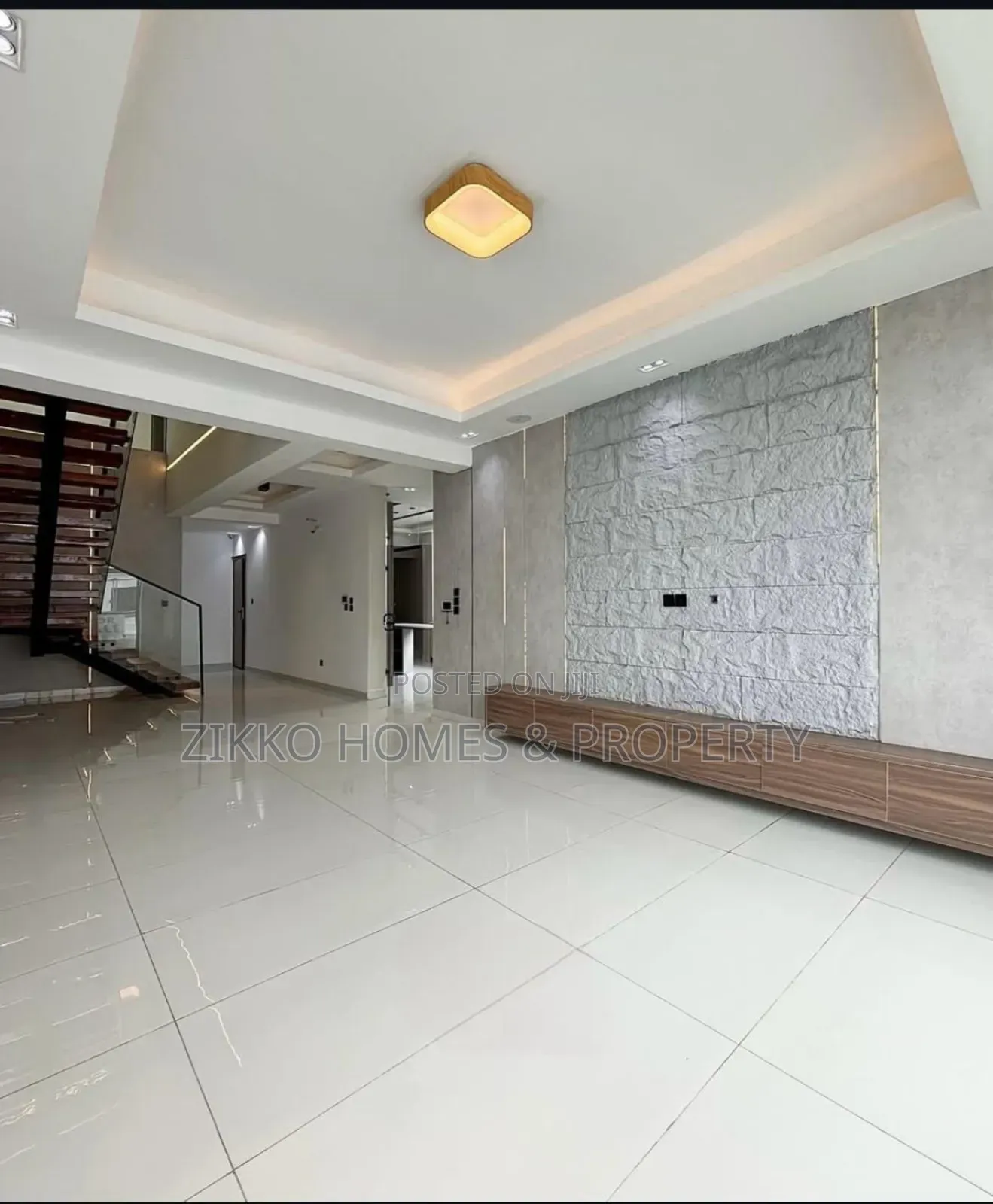4bdrm Penthouse in Lekki for sale