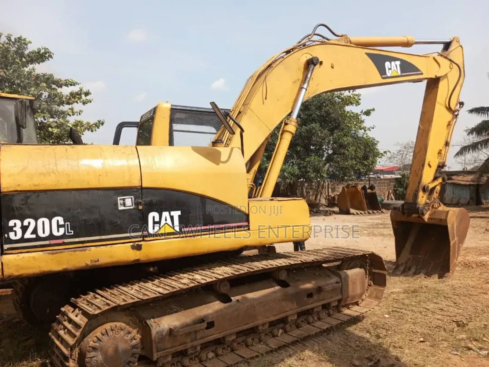Fairly Nigerian Used Caterpillar Excavator 320cl