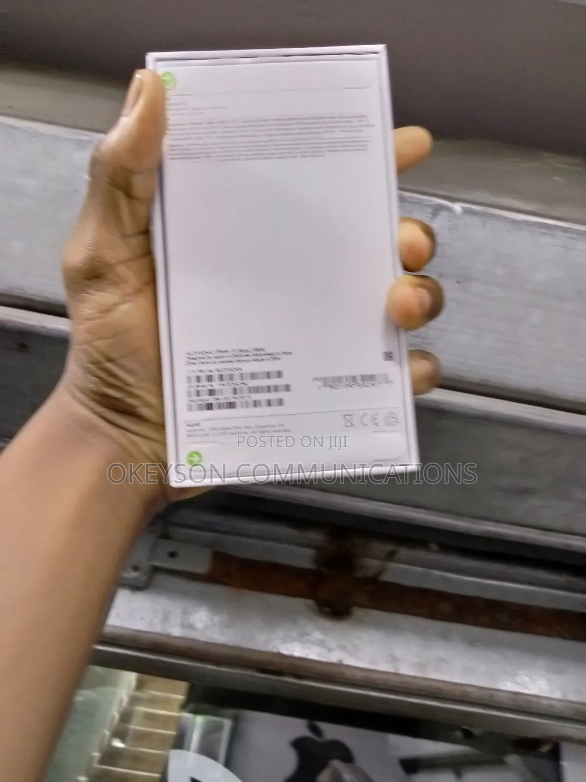 New Apple iPhone 13 128 GB Gray